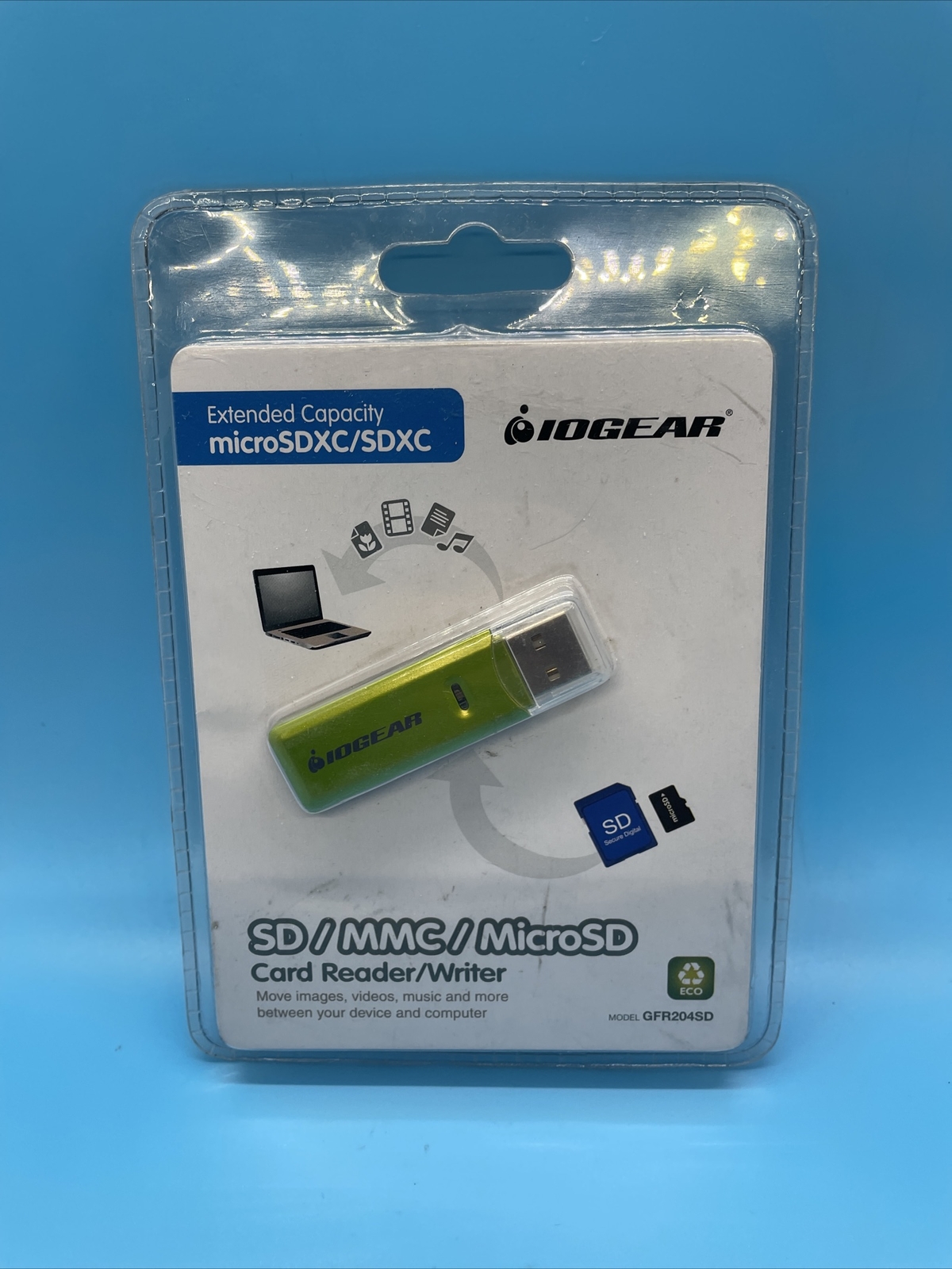  Iogear GFR204SD Flash Card MicroSD/SD/MMC Reader/Writer USB 2.0 NEW