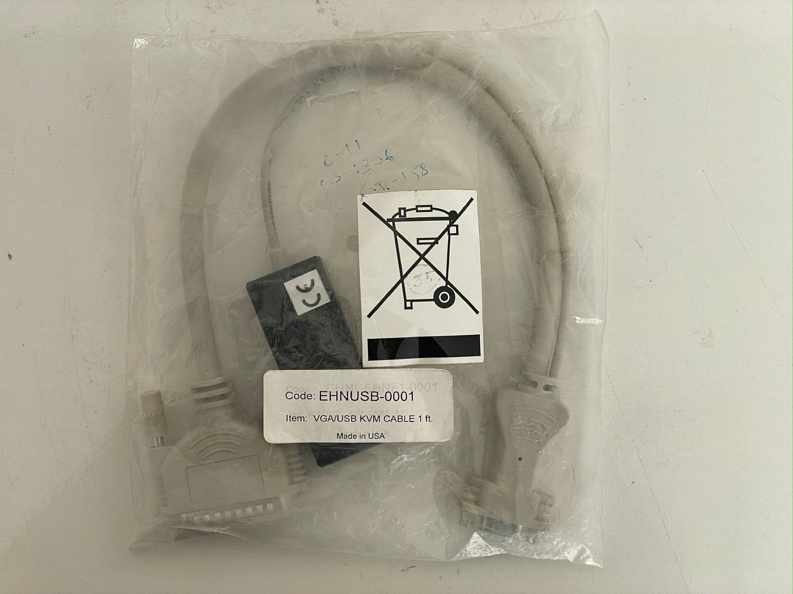 Black Box / VGA/USB KVM CABLE 1ft / EHNUSB-0001