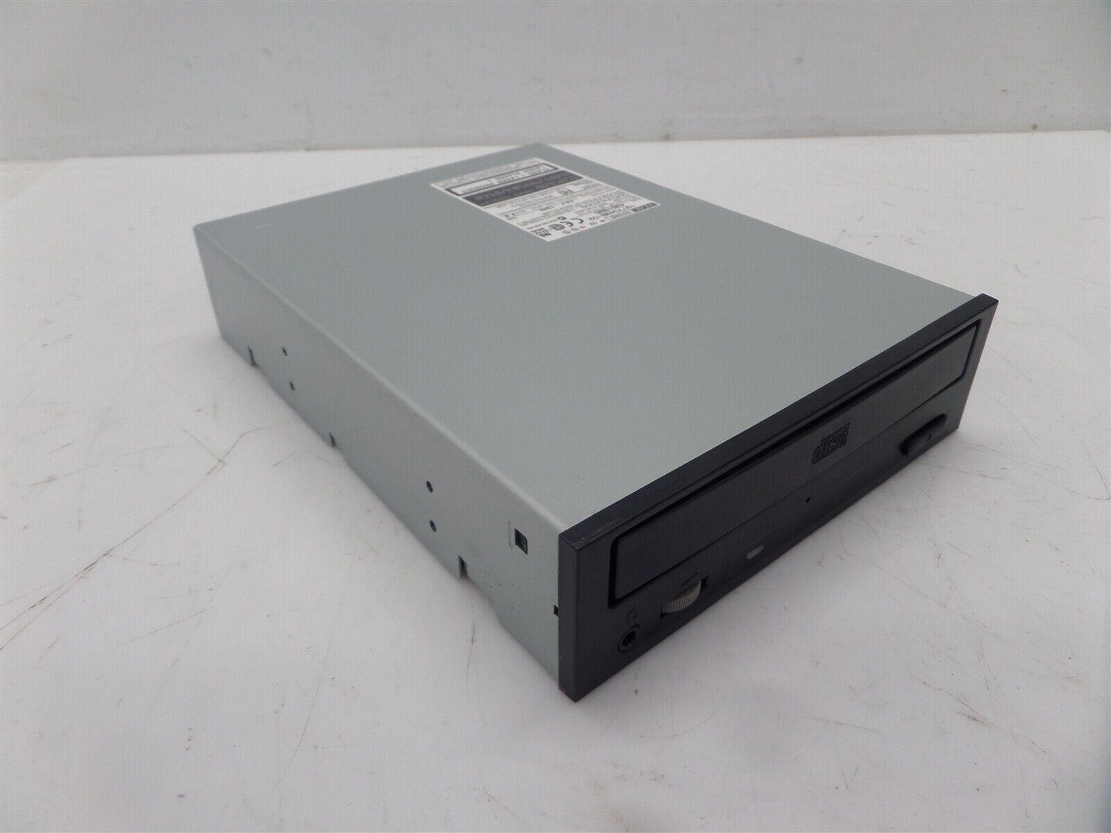 Teac CD-532E 1977049B-02 IDE CD-ROM Drive - Black Bezel