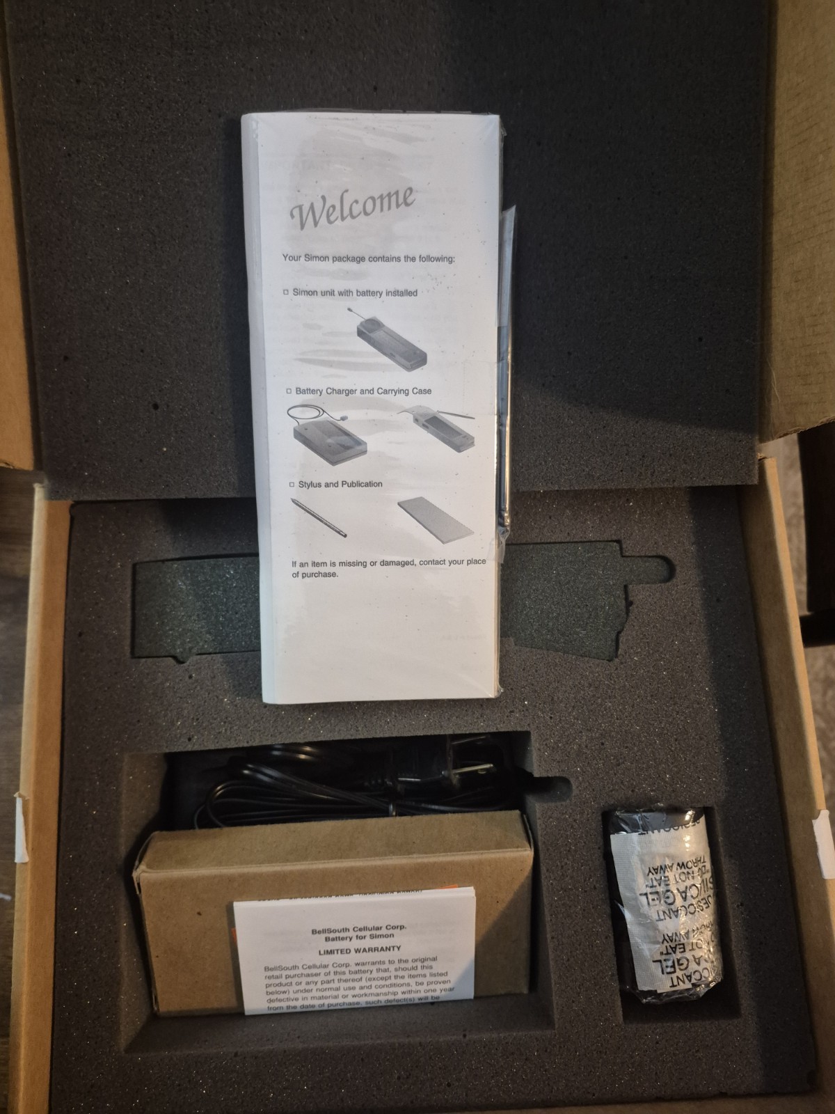 IBM Simon Smartphone First Release Rare Vintage PDA Touchscreen Pioneer Boxed