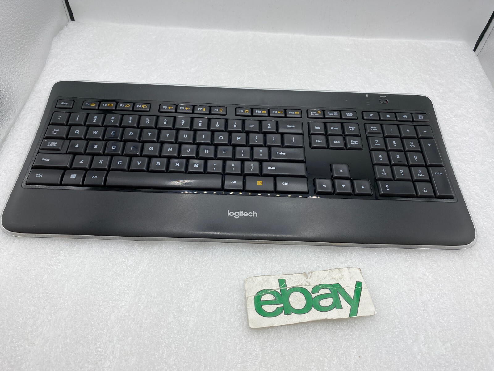 Logitech K800 (Y-R0065) Illuminated Wireless Keyboard - w/o dongle NEEDS BATTERY