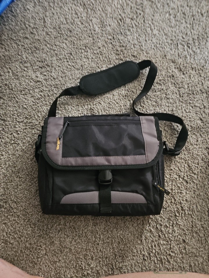 Targus CityGear Miami Messenger Case Laptop