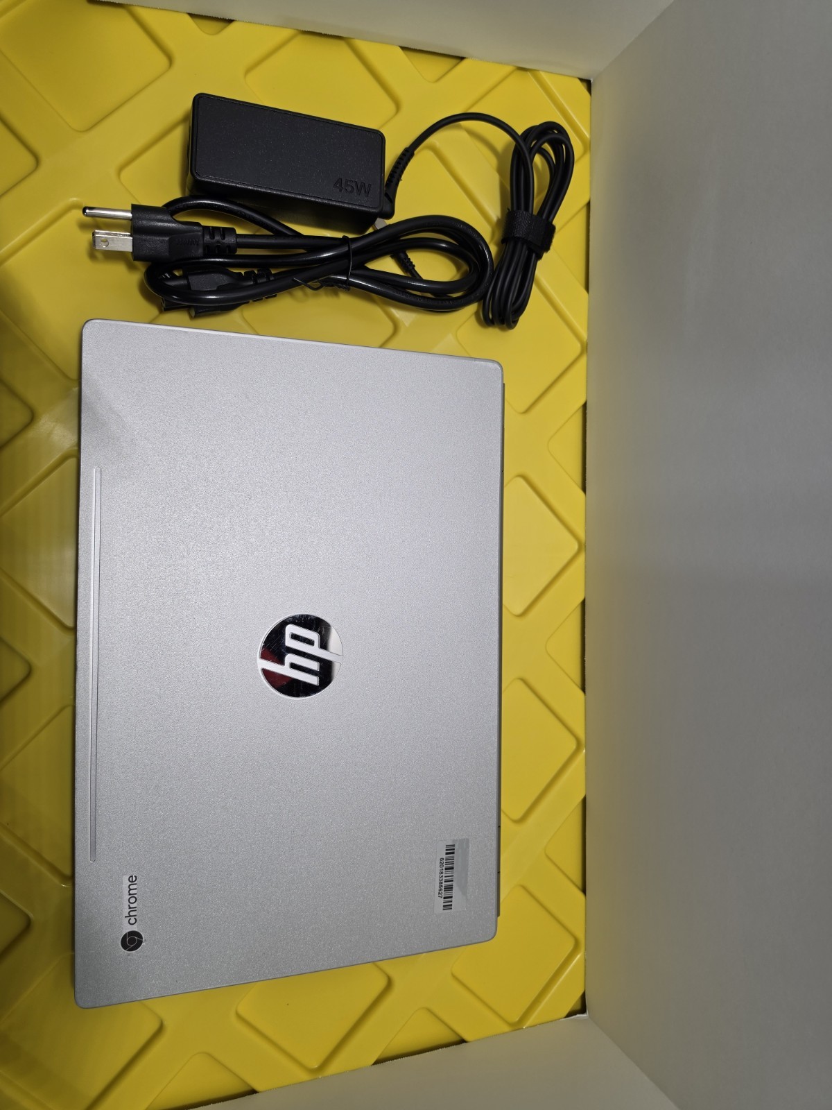 Hp Chromebook 13 G1 Silver Intel Pentium 4405y 4GB 13.3 32GB SSD 232-289-0015-LS