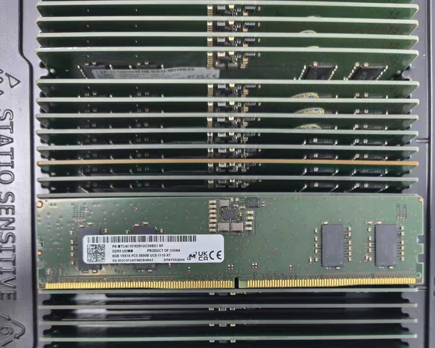 MT Micron 8GB DDR5 5600 Desktop UDIMM RAM Non-ECC 1Rx16 PC5-5600B-UC0-1110-XT