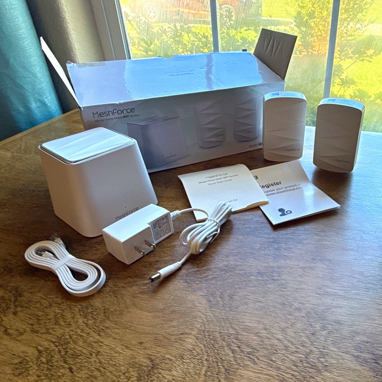 MeshForce M3 Whole Home Mesh WiFi Router System + 2 M3 Dot Extenders White