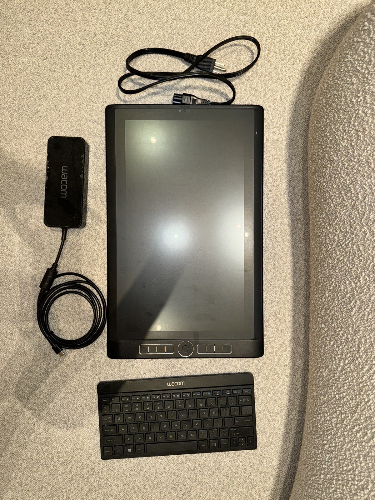 Wacom Mobile Studio Pro 16 - DTHW1620 EXCELLENT CONDITION