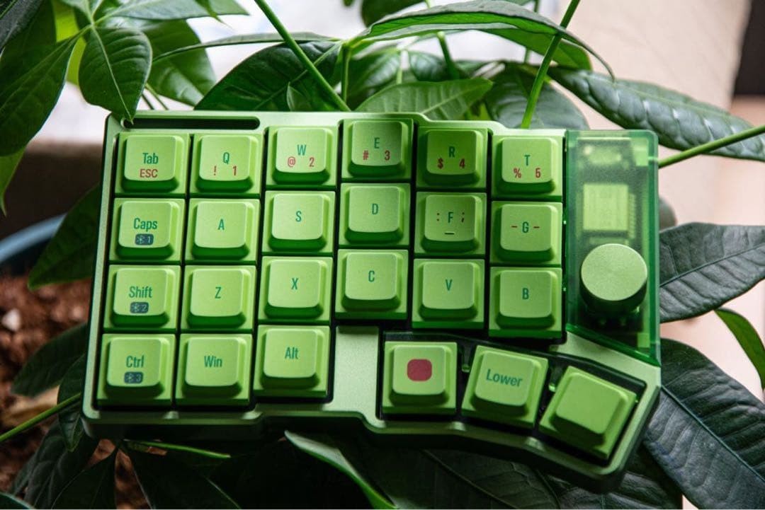 Cornix LP Split Wireless Keyboard Green Rotary Encoder Column Staggered Unused