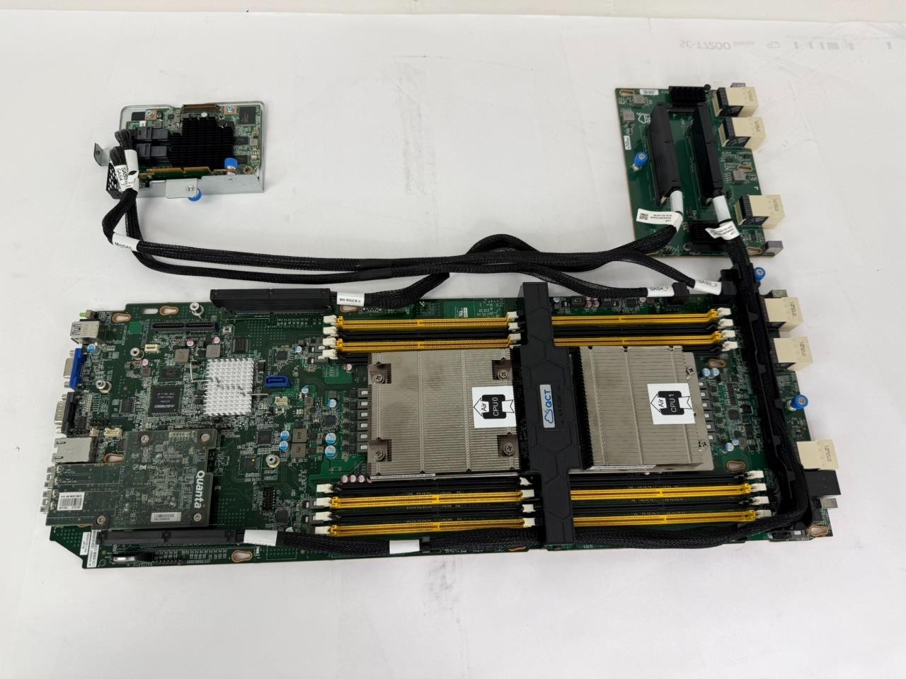 NVIDIA 31S2WMB0030 DGX-1 SXM2 Server Motherboard, 2x E5-2698 V4 PARTS OR REPAIR