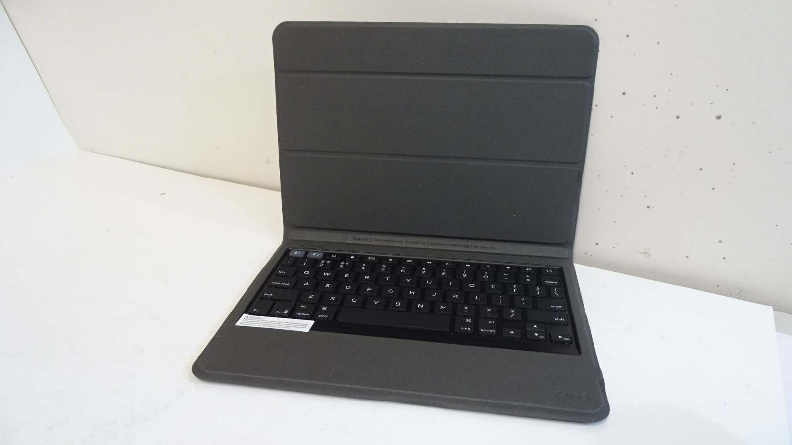 ZAGG Rugged Messenger – Wireless Keyboard ONLY – iPad 10.2in