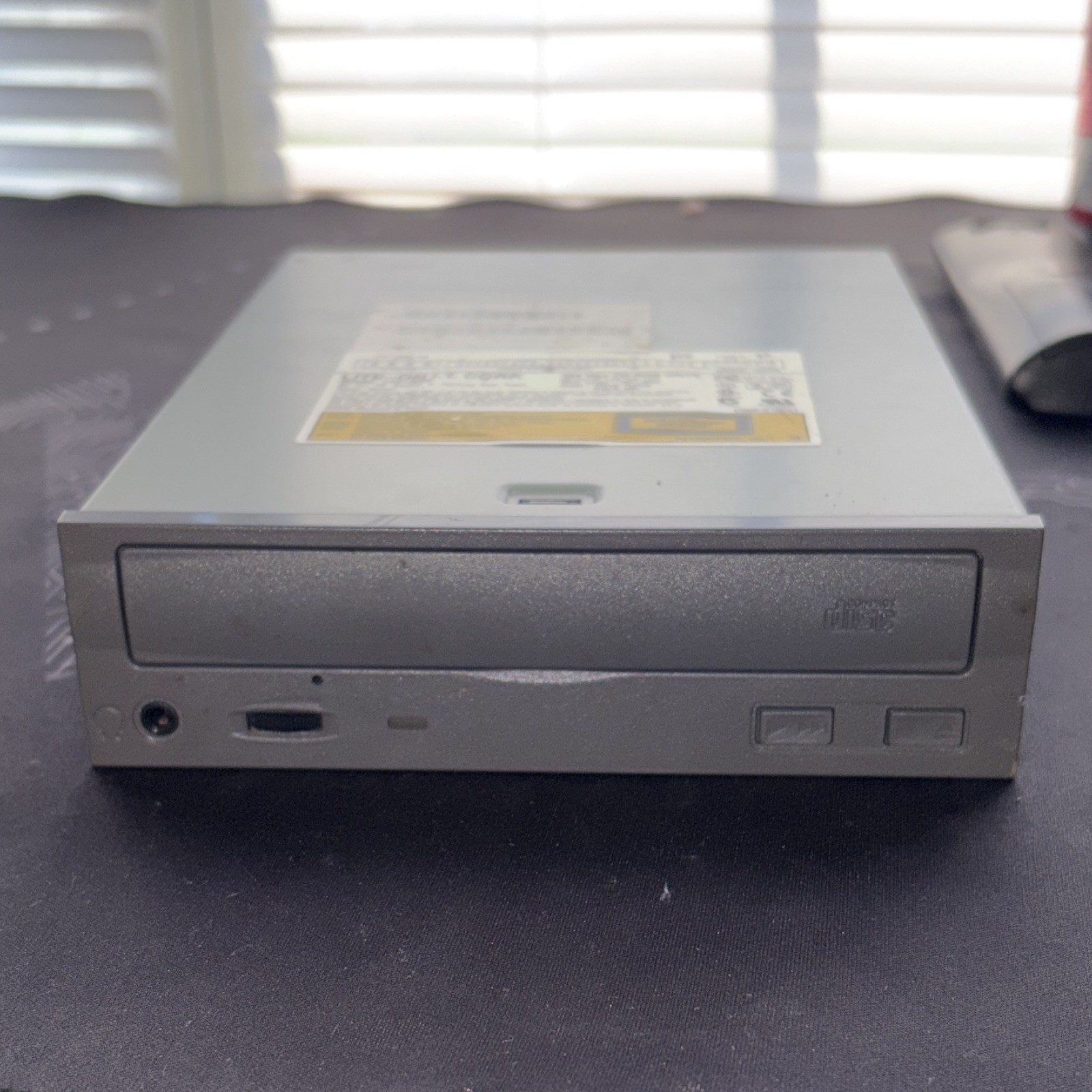 Lite-On LTN-485S 48X IDE Internal 5.25" CD-ROM Desktop Drive PC