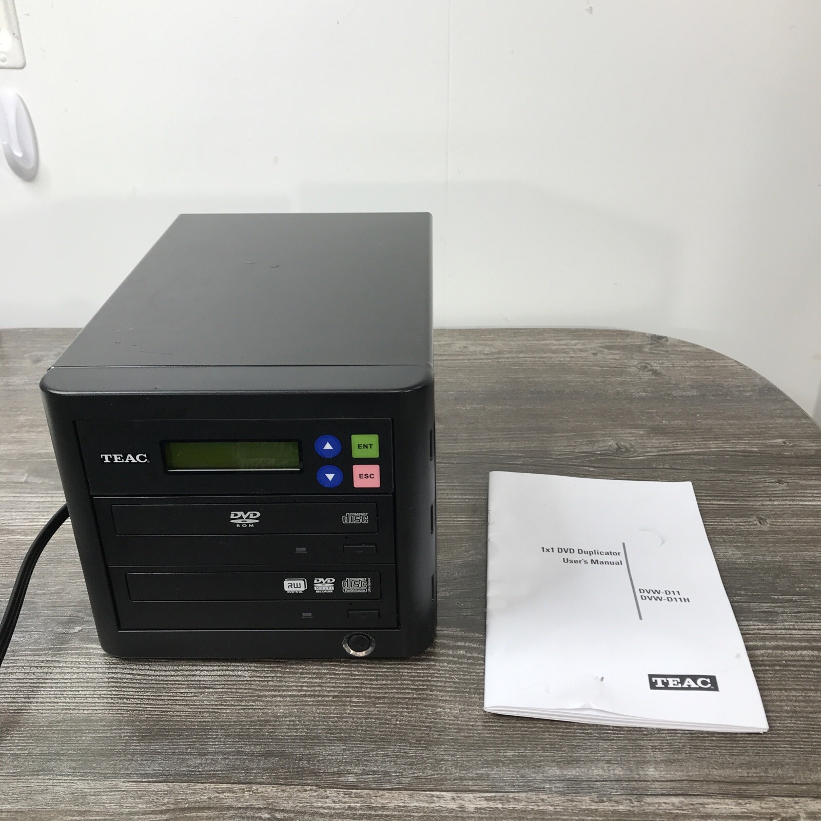 Teac DVW-D11 Quick Standalone 1x1 Disc-to-Disc DVD/CD-R Duplicator System Works