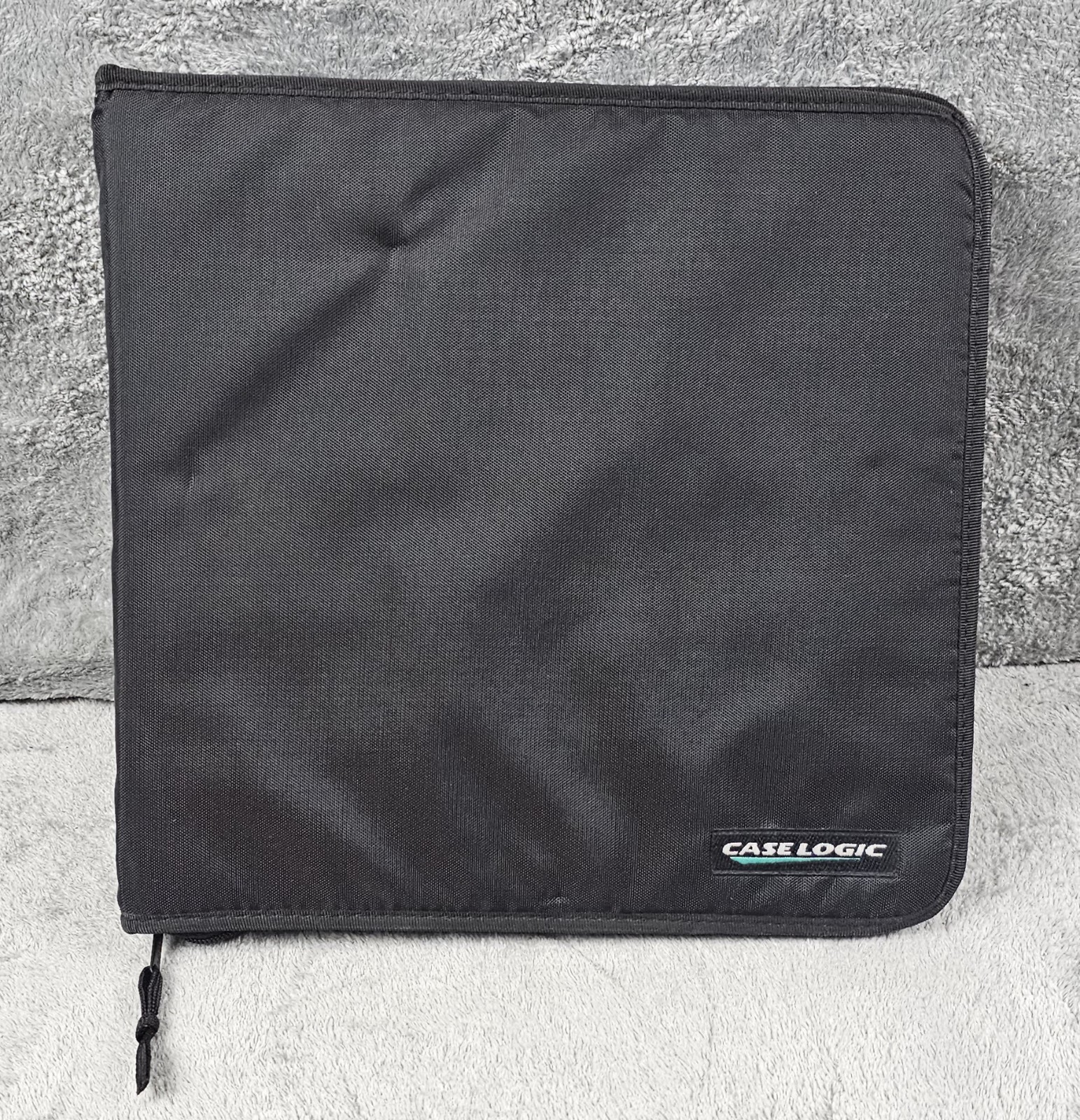 Vintage Case Logic 96 CD DVD Binder Zippered Media Storage Wallet Case - Black 