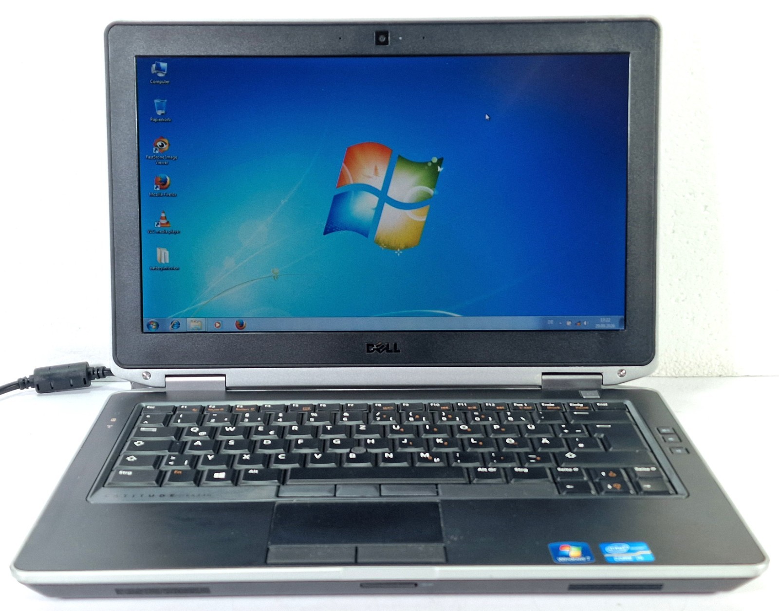 Dell Latitude E6330 13.3" i5 2.7GHz 8GB 320GB Win7 DVD mini HDMI VGA eSATA SD