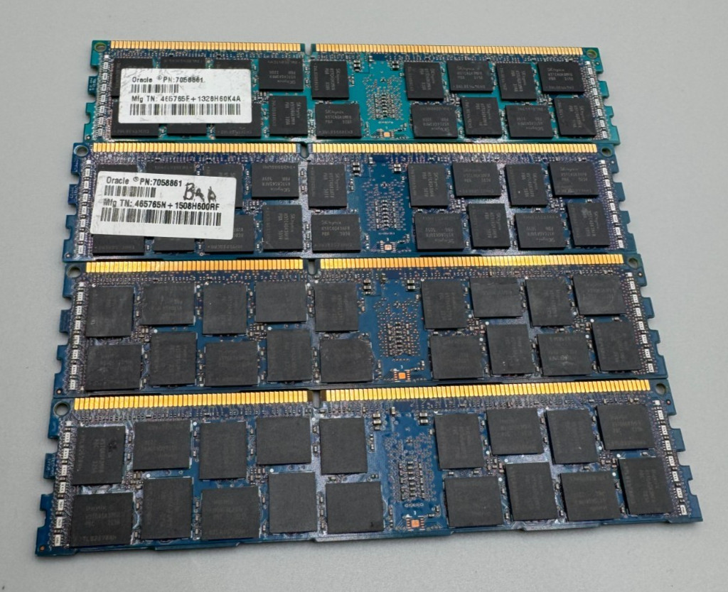 Lot Of 4 SK Hynix DDR3 64GB 4x16GB PC3 12800R MHz For Server Blue B/Big