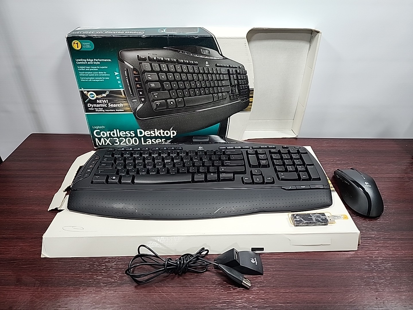 Logitech Cordless Wireless MX3200 Laser Keyboard/Mouse Receiver 