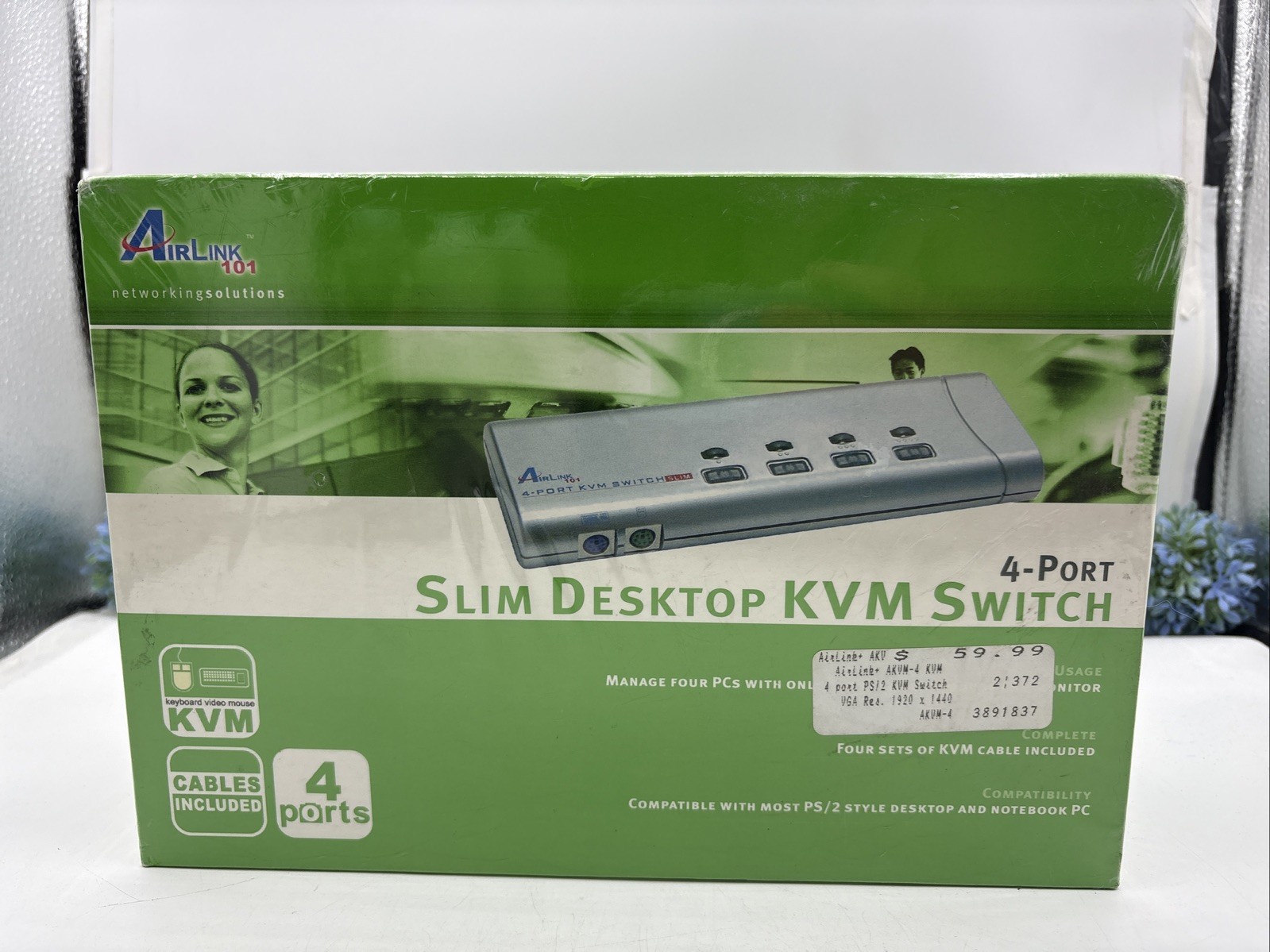 AirLink101 AKVM-4 Slim 4-Port KVM Switch - With 4 Sets KVM Cables - 2004 Retro 