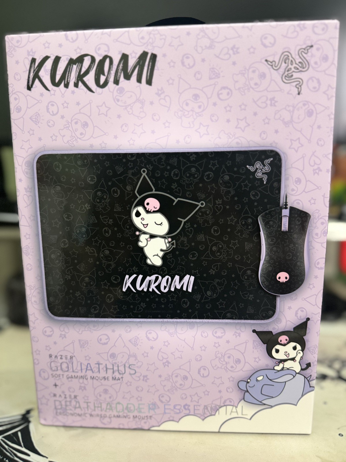 Razer DeathAdder Essential and Goliathus Mouse Mat Bundle - Kuromi Edition