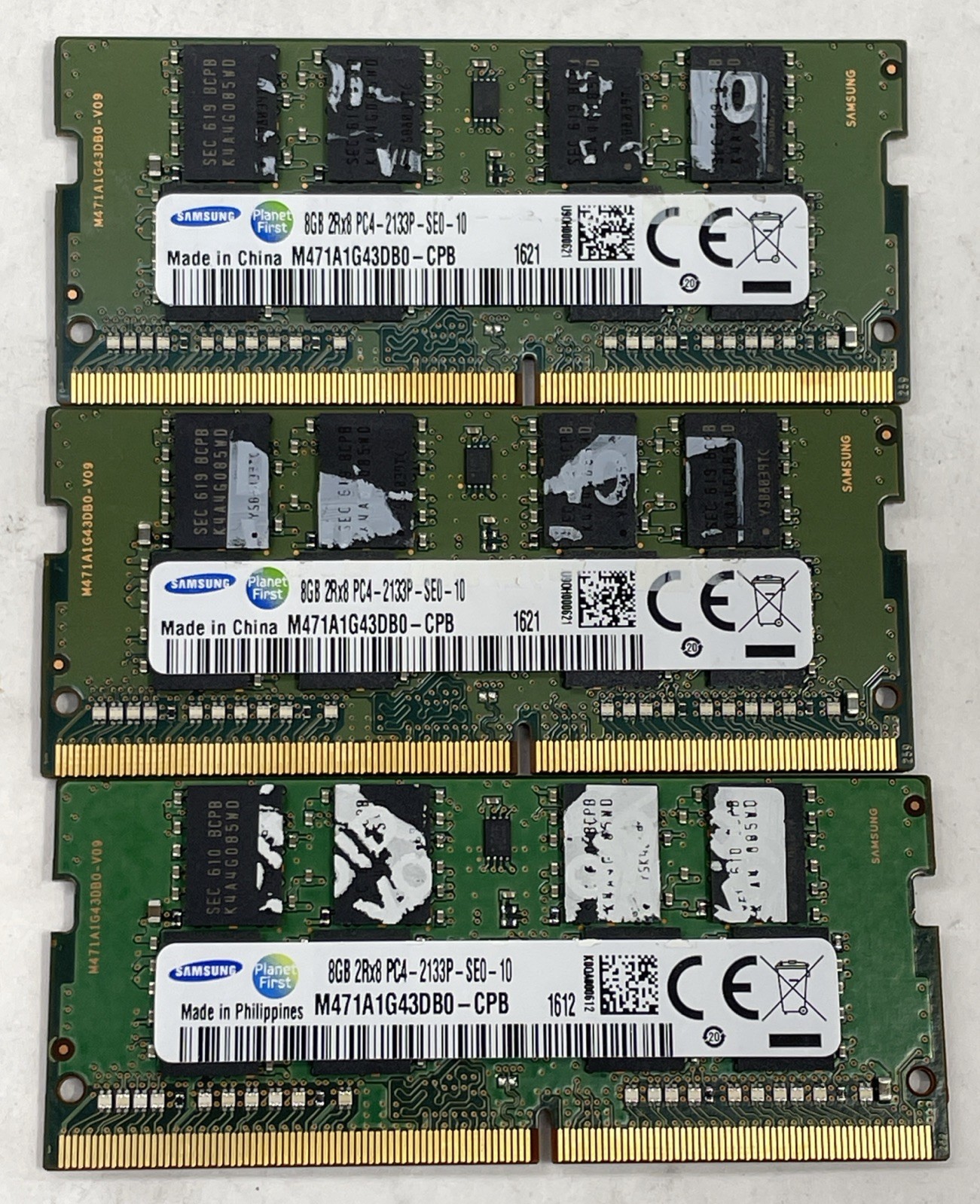 Samsung DDR4-2133 24GB (3x8GB)/512Mx64 CL15 Laptop Memory M471A1G43DB0-CPB