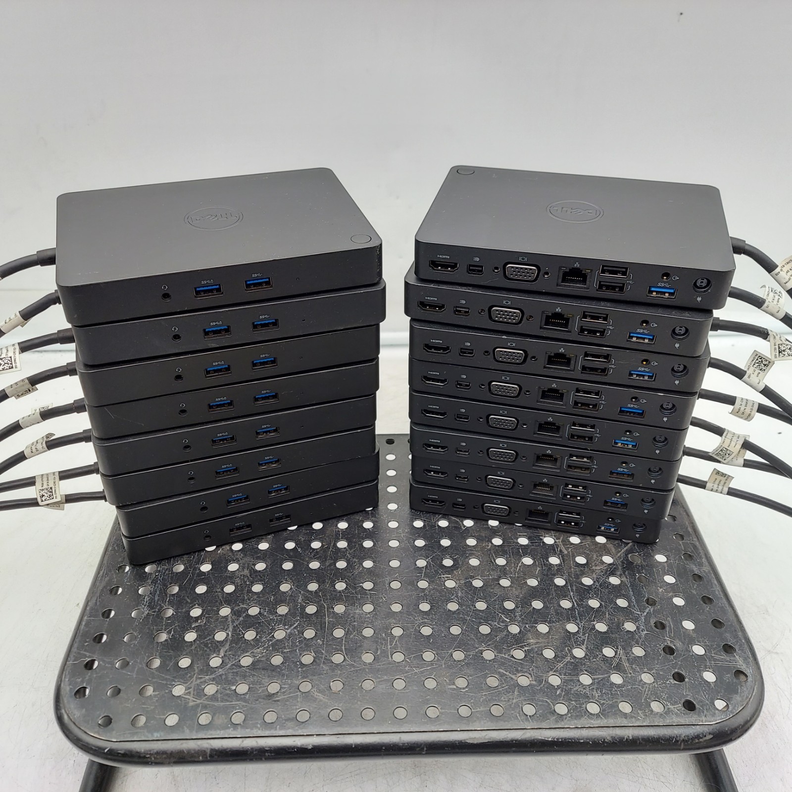 LOT OF 16 Dell K17A WD15 USB-C Docking Stations