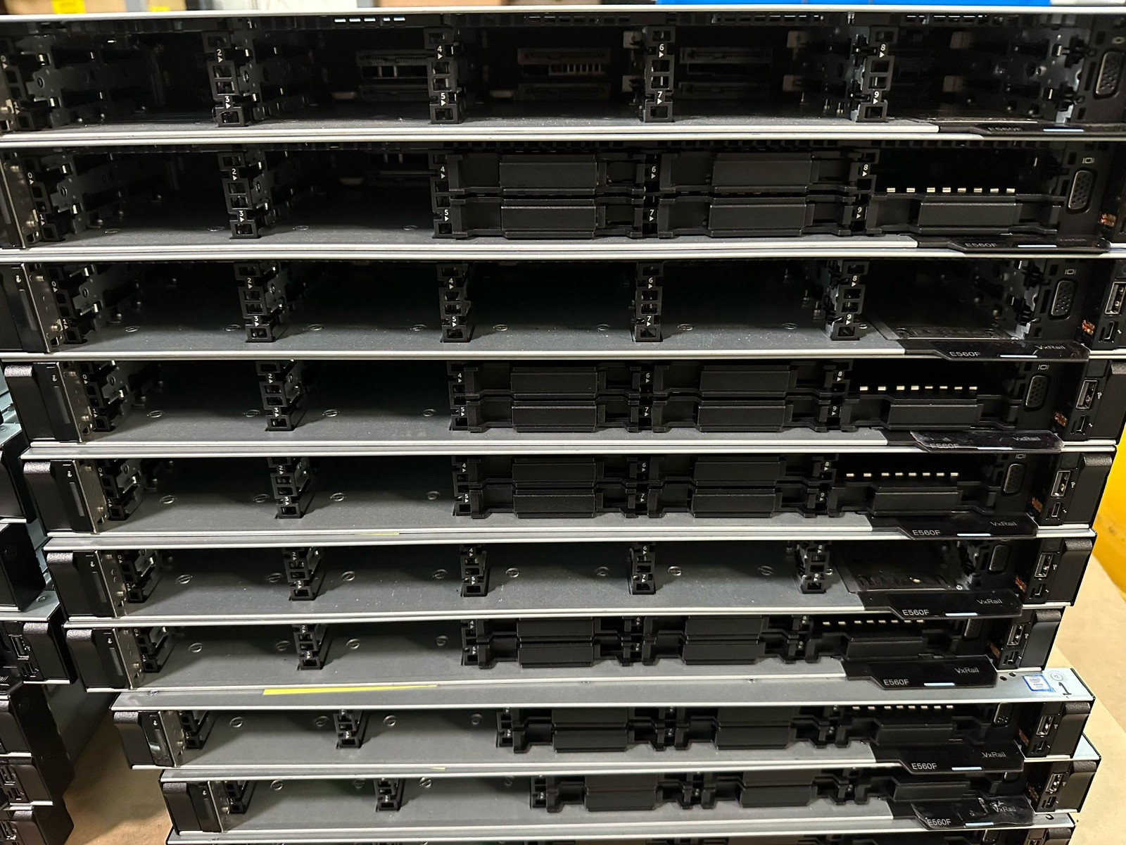 Dell PowerEdge R640 VXRail E560F 10x SFF CTO Server with 2x HS 2x PSUs