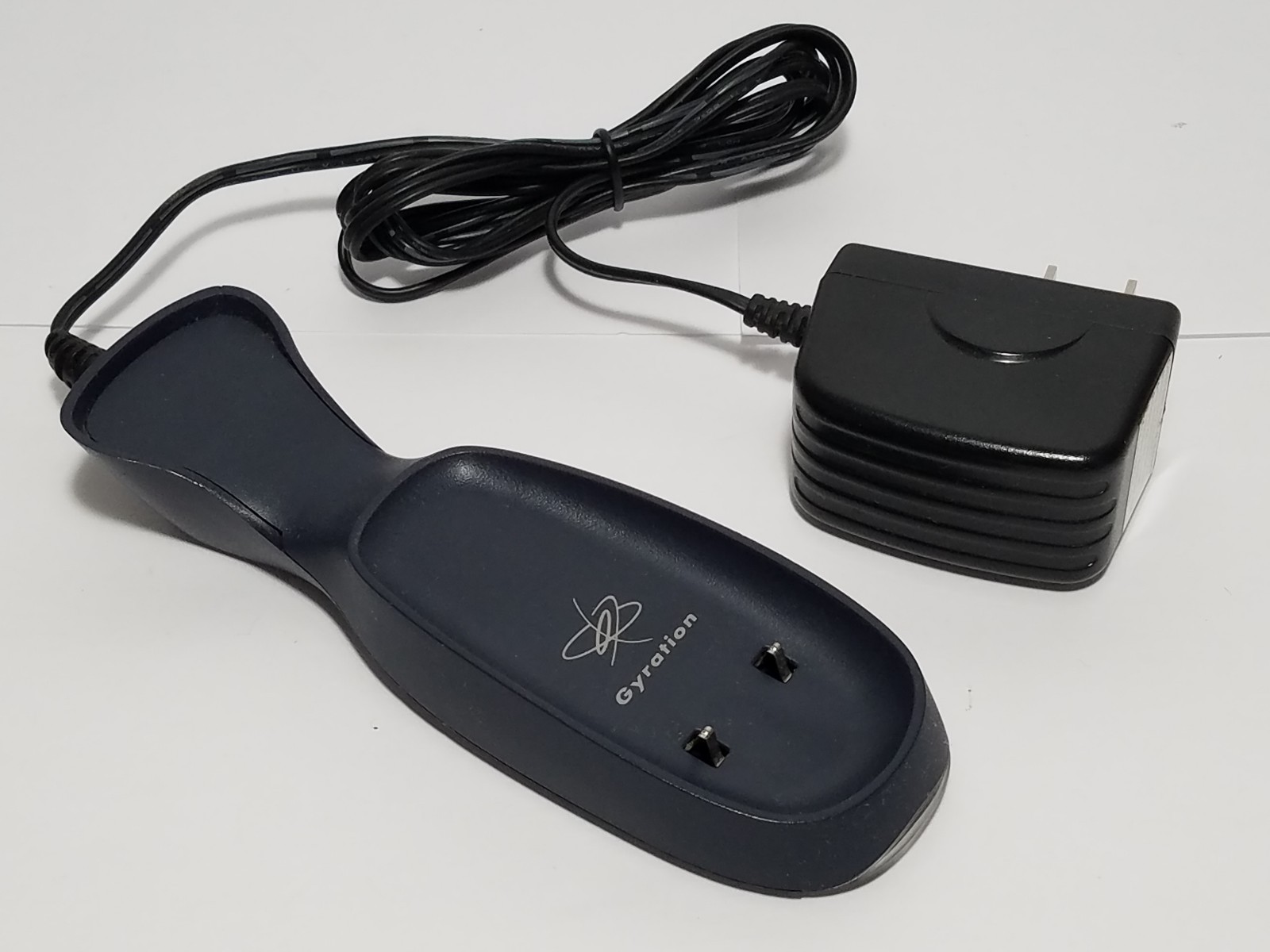 Gyration GC15M Wireless Motion-Sense Air Mouse Charging Cradle GC15C Charger