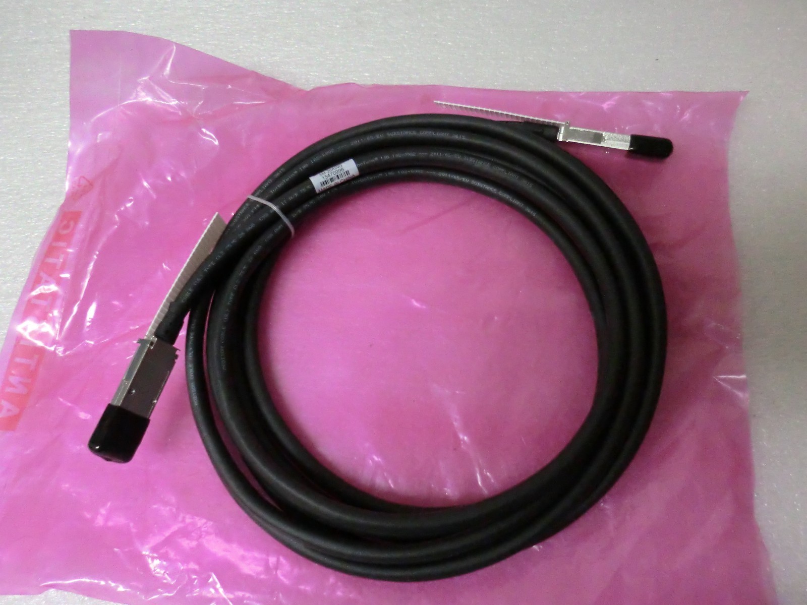 New Sun Oracle 530-4446-01 Infiband 10Gbps QSFP to QSFP 5m Passive Cable