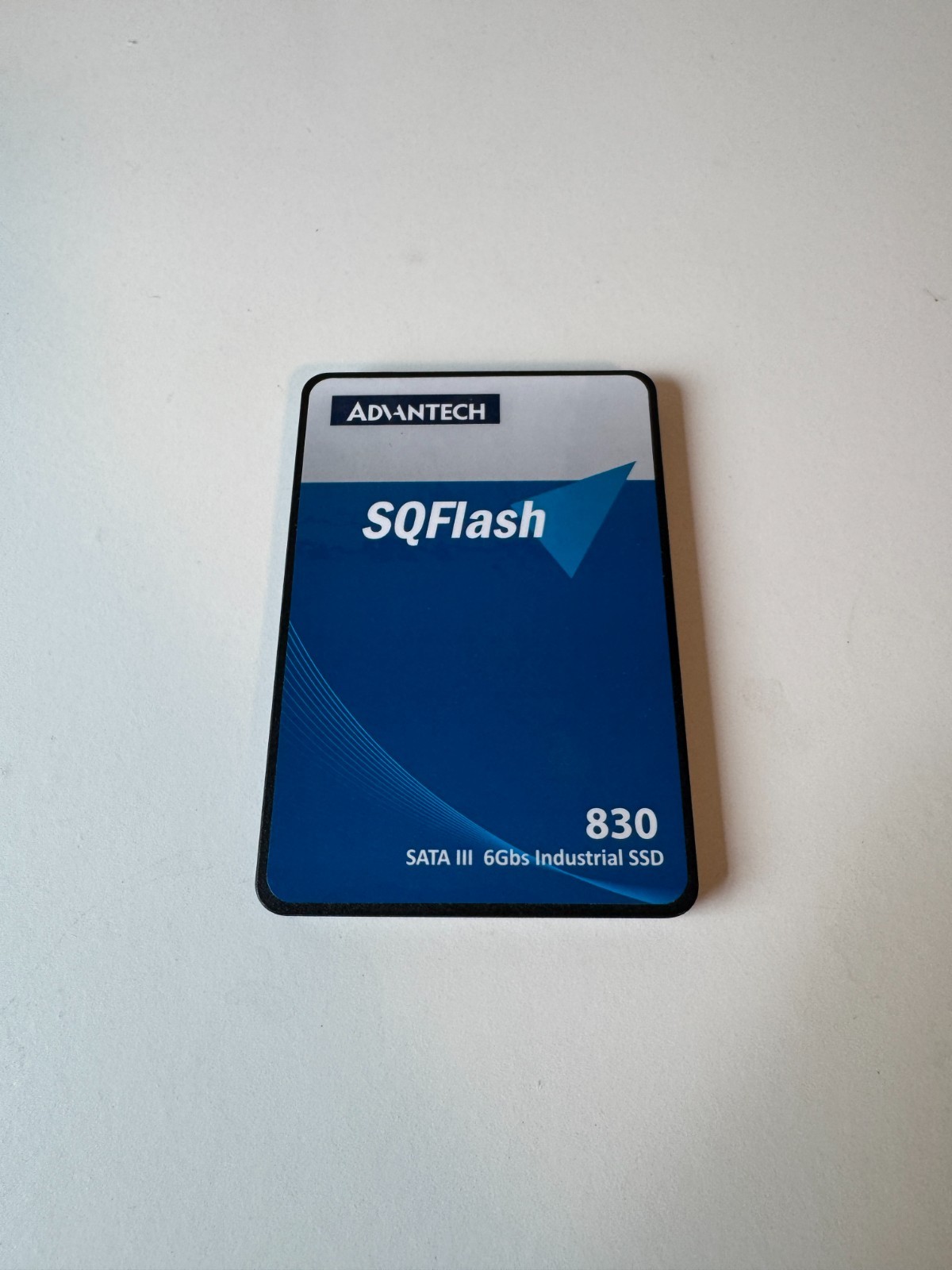 Advantech SQFLASH 830 1 TB SSD SATA III (SQF-S25M8-1T-SAC)