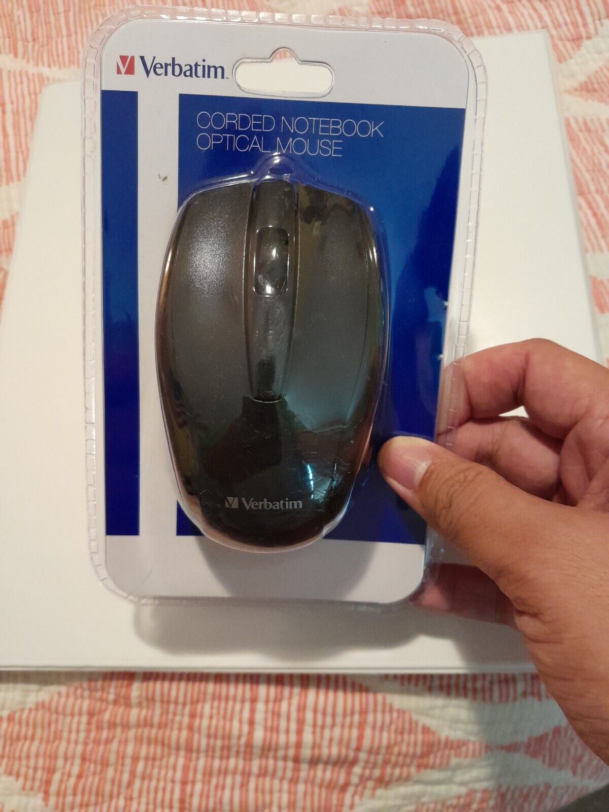 New & sealed Verbatim Corporation 98106 Corded Notebook Optical Mouse Black B12