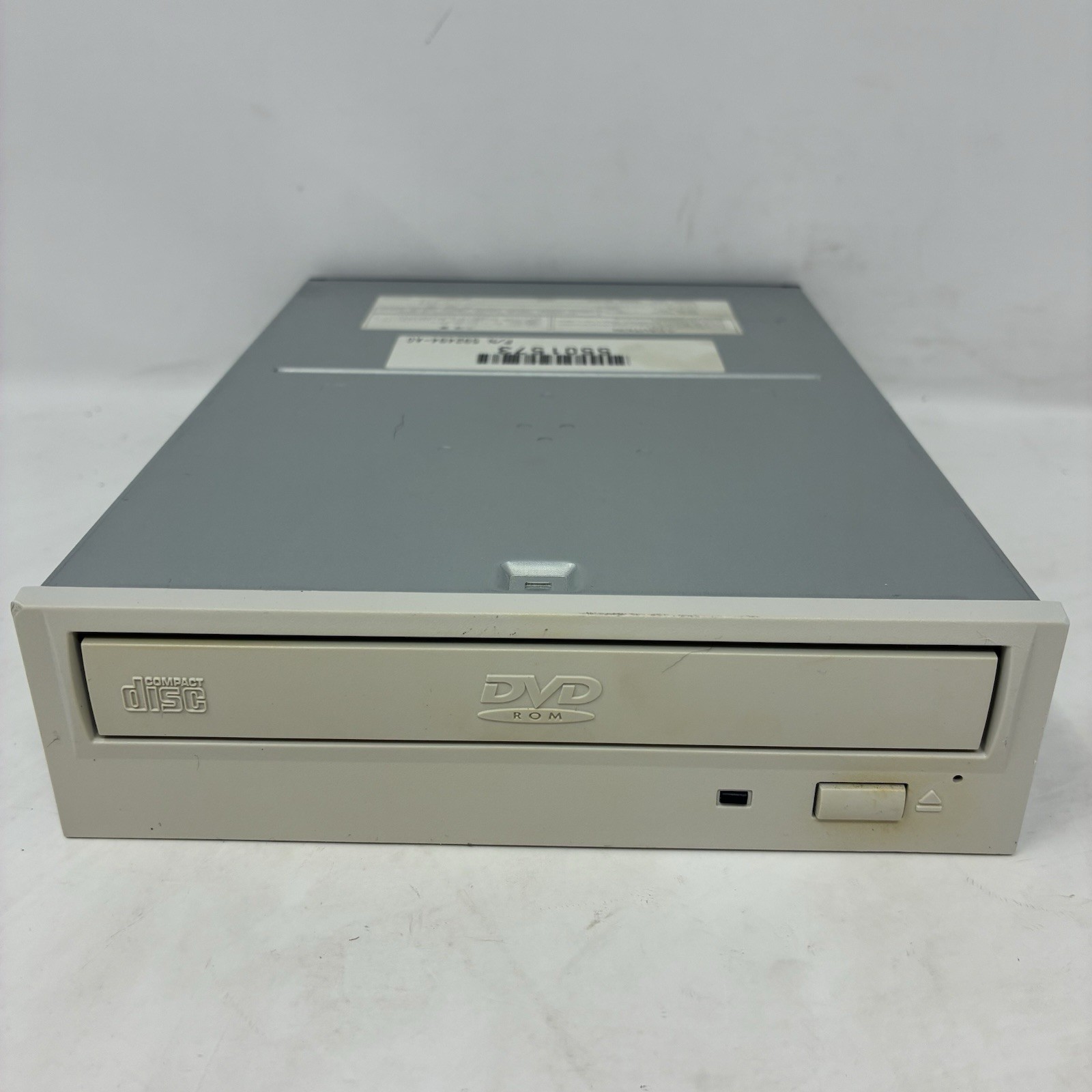 Toshiba SD-M1402 DVD-ROM Drive IDE Vintage Circa 2000 Beige 5.25”