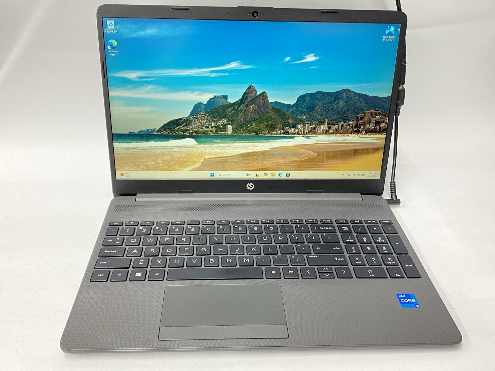 HP 250 G8 - Grade B - FHD - i5-1135G7 - 16GB - 256SSD - W11P