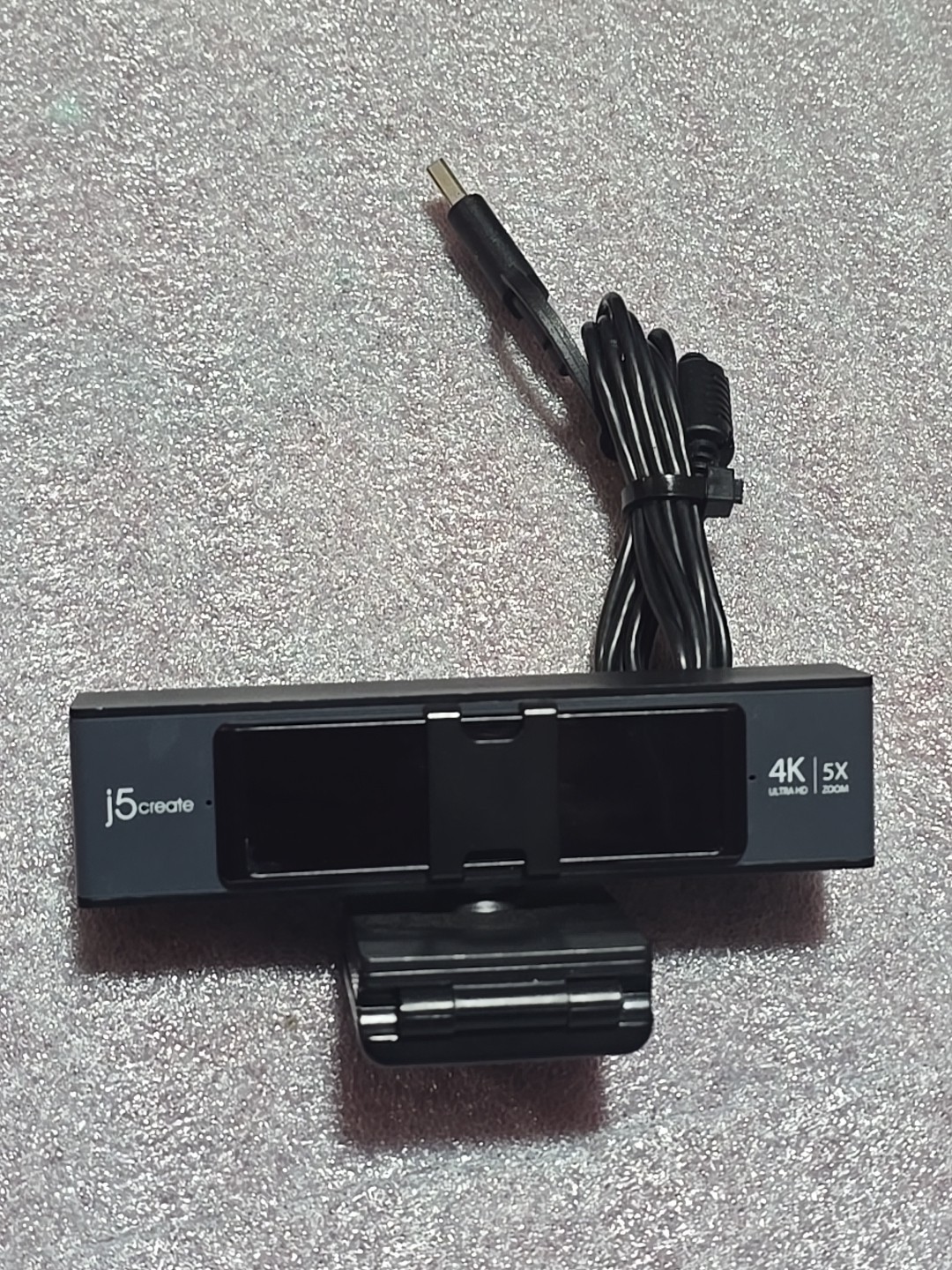 j5create JVCU435 USB™ 4K Ultra HD Webcam with 5x Digital Zoom.