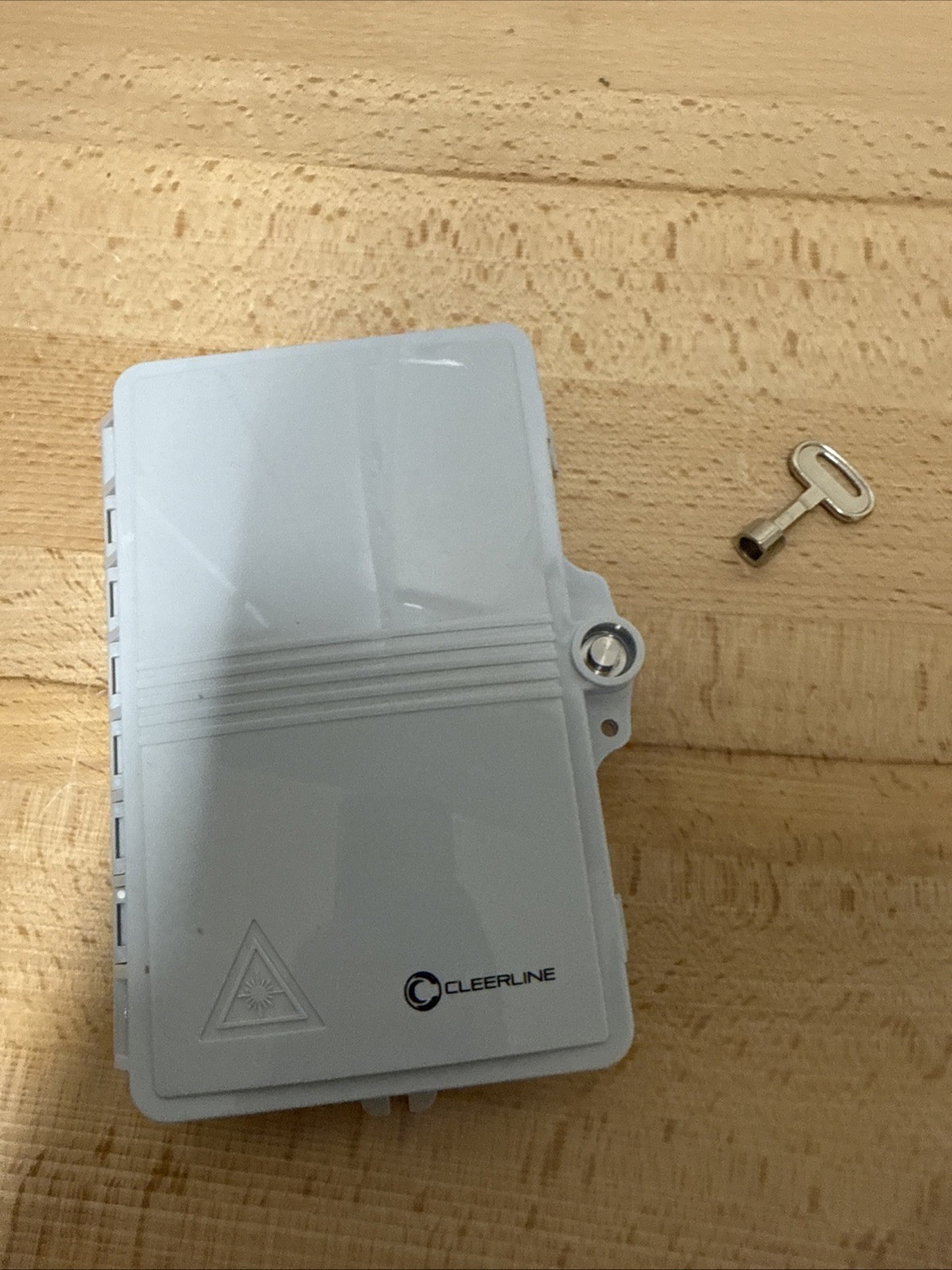 Cleerline SSF-OTB2 Outdoor Fiber Optic Terminal Box 2 Port Waterproof NIB