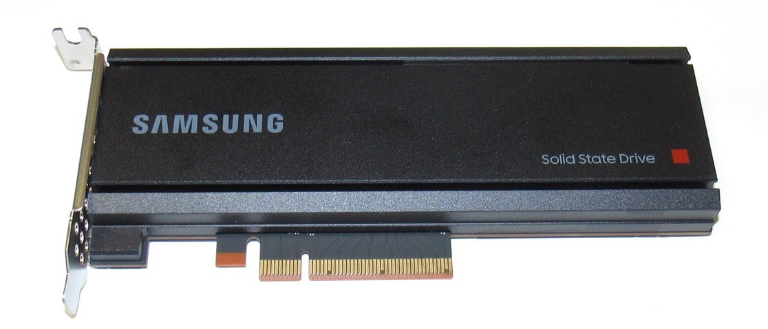 HPE/Samsung PM1735 AIC 1.6TB NVMe PCIe MZ-PLJ1T60 P27023-001 P26934-B21