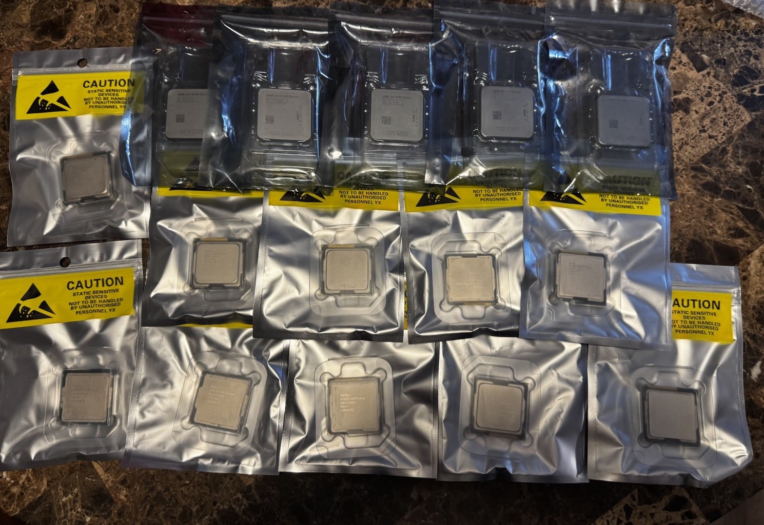 Lot of 15 CPU’s AMD and older Intel cpu’s
