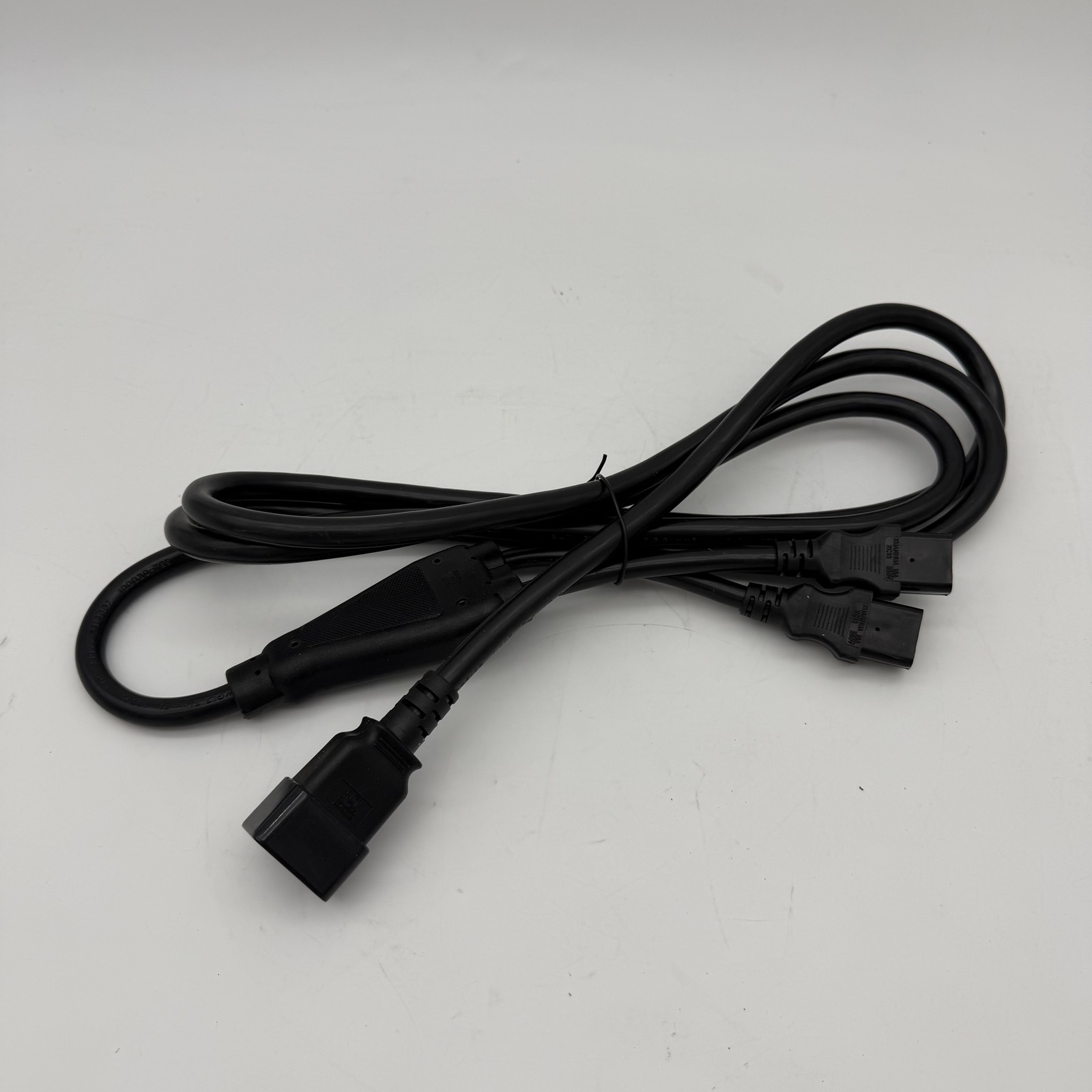 C20 Male to DUAL C13 Female Y Splitter Power Cable 2.5 Meter 12AWG for ASIC