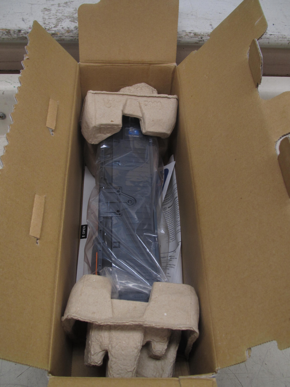 HP Color LaserJet Toner Cartridge Q3961A Cyan 2550 / 2820 / 2840 Original OEM