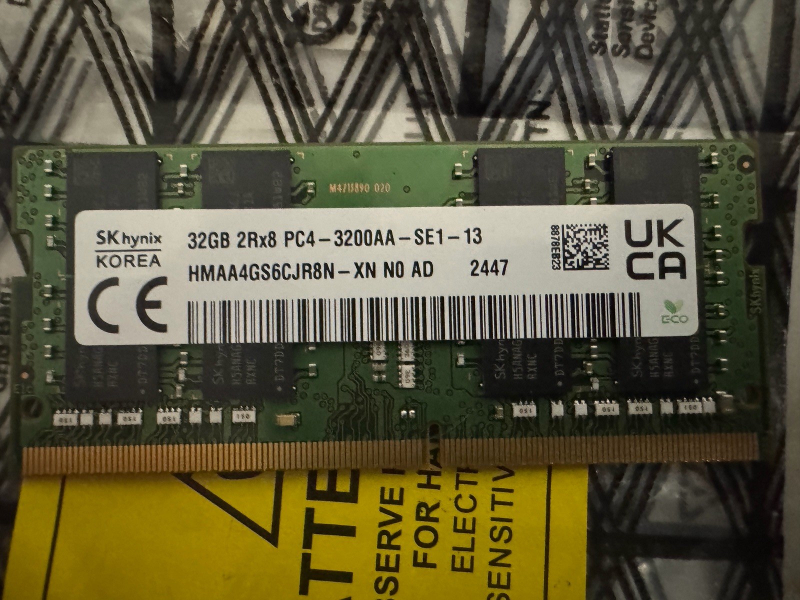 SK Hynix 32GB 3200MHZ DDR4 PC4-3200AA SODIMM LAPTOP MEMORY  HMAA4GS6CJR8N-XN