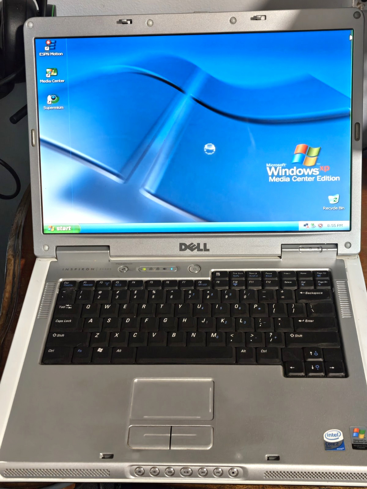 Dell Inspiron 1501 15.4" XP 32  SERVICE pack 4 ORIGINAL ACCESSORIES. EXCELLENT 