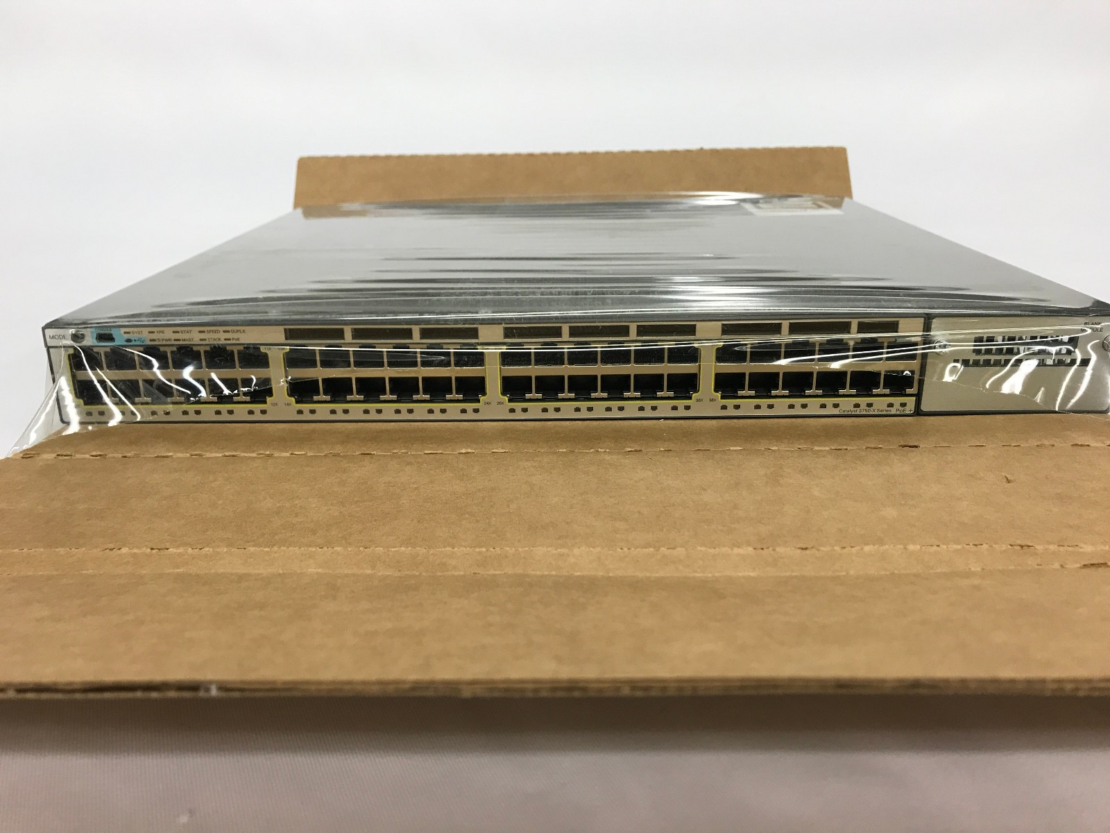 Cisco Catalyst 3750X series WS-C3750x48PF-S