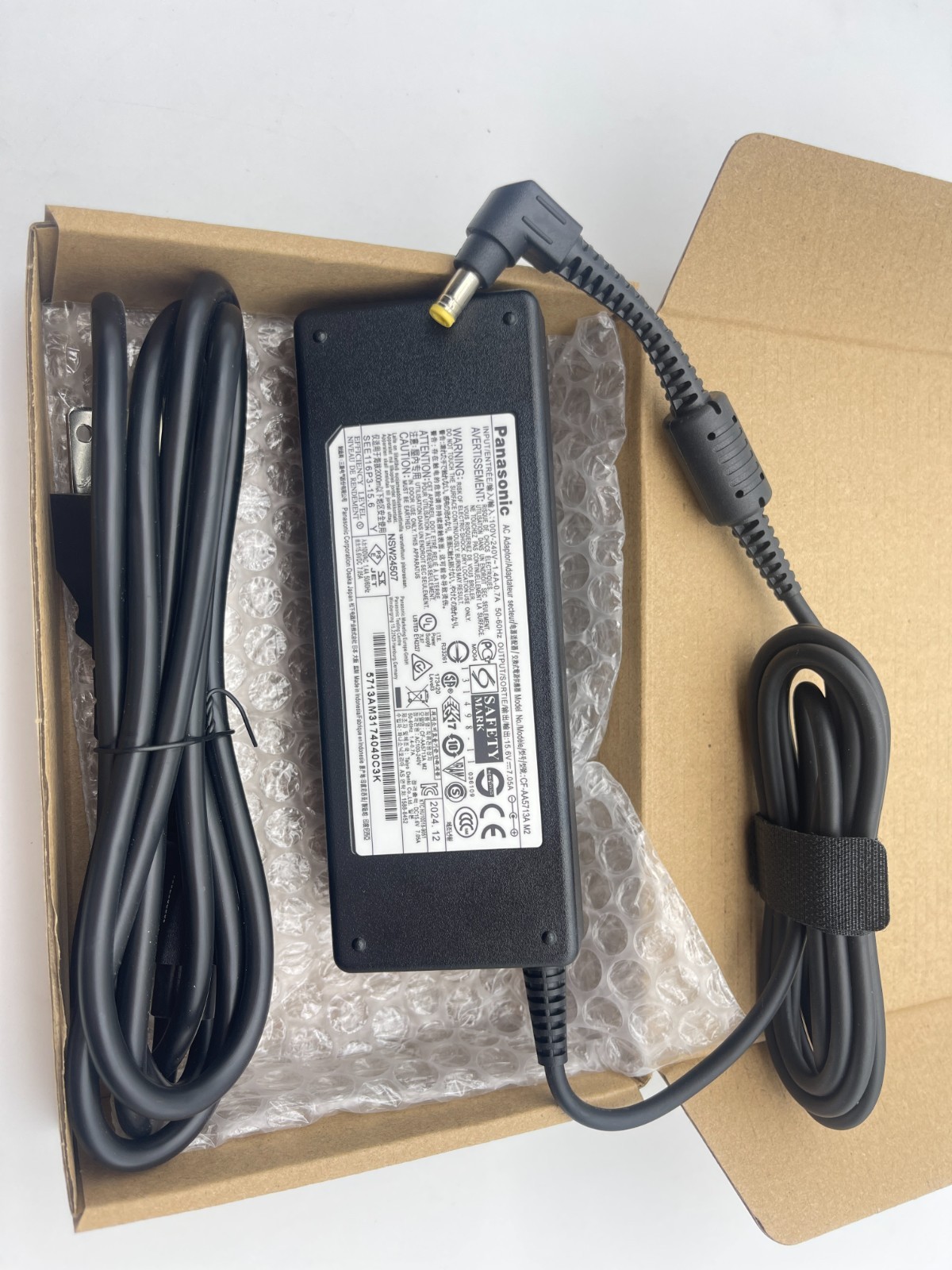 Genuine 110W CF-AA5713A M2 Charger for Panasonic CF-31 CF-52 CF-54 CF-33  OEM