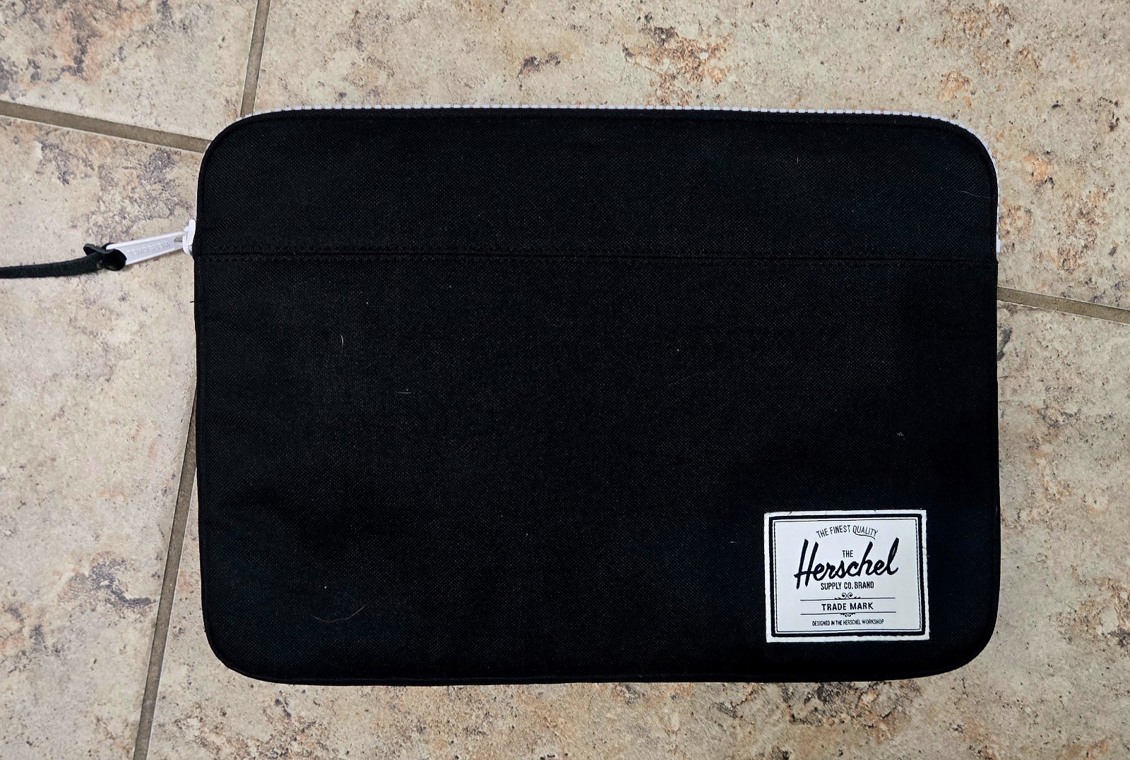 Herschel Supply Co Heritage Case Cover Pouch Black 