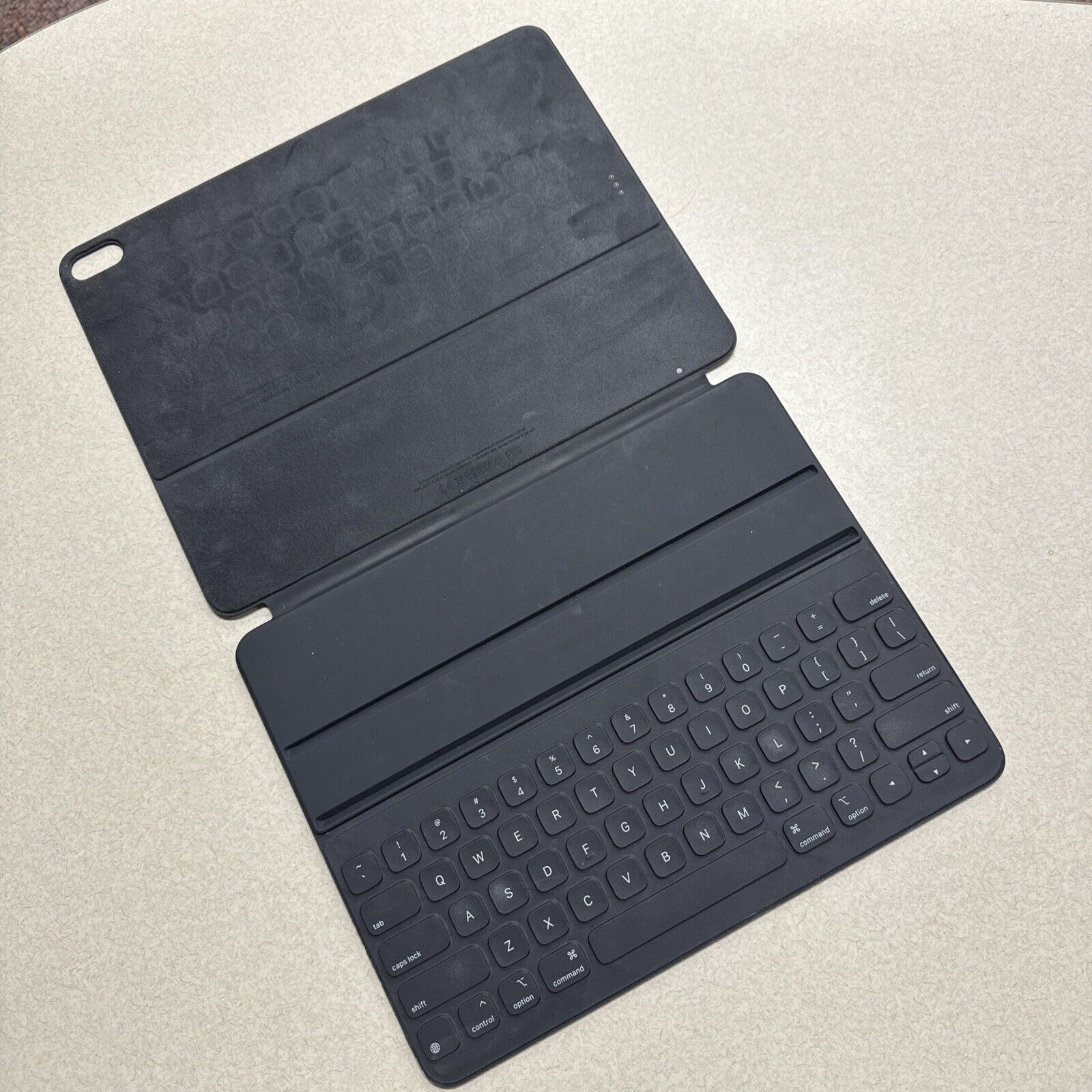 Apple A2039 Black iPad Smart Keyboard Folio Compatible For iPad Pro 12.9 Inch