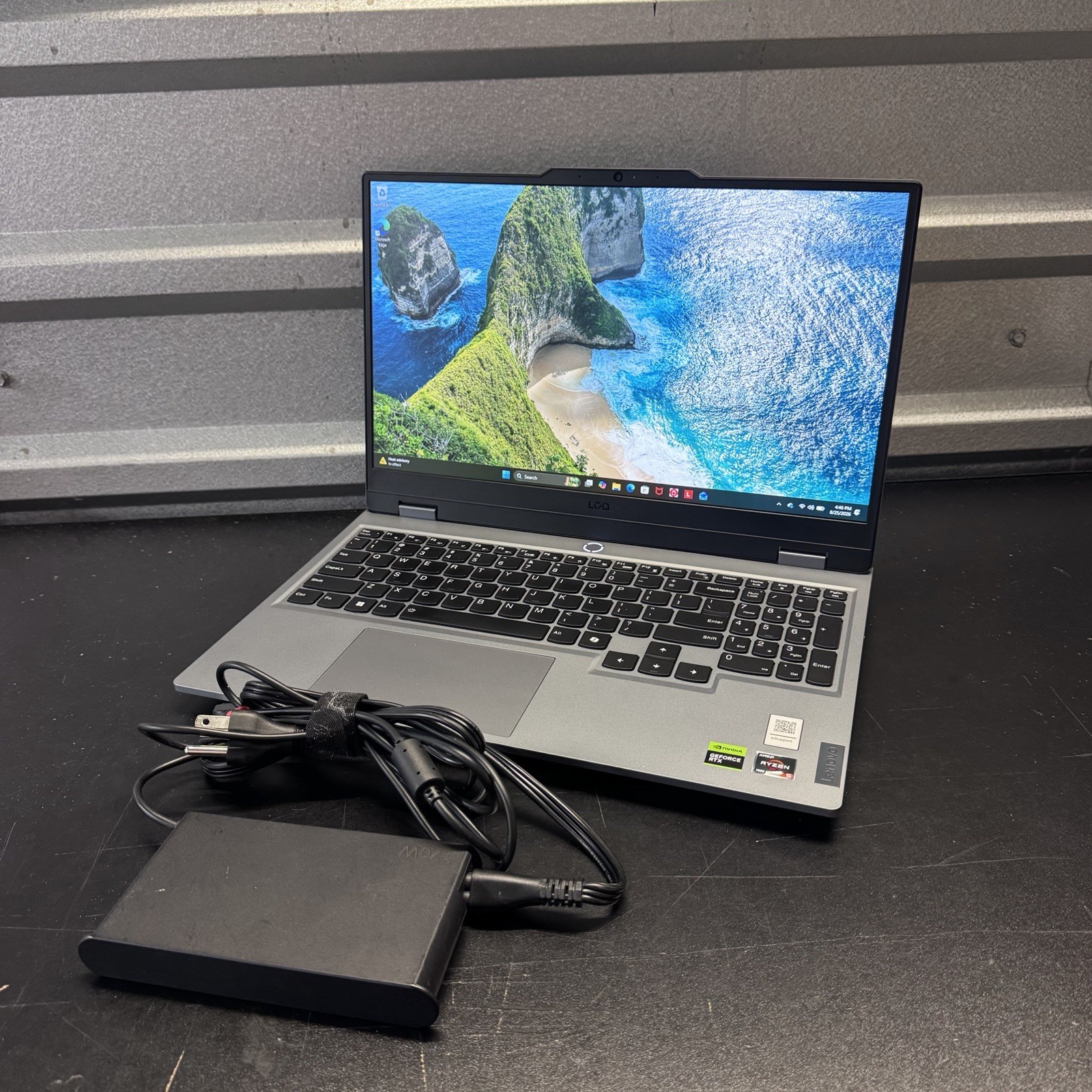 Lenovo LOQ 15 Gaming Laptop Ryzen 5 7235HS 12GB 512GB SSD RTX 4050 Win 11