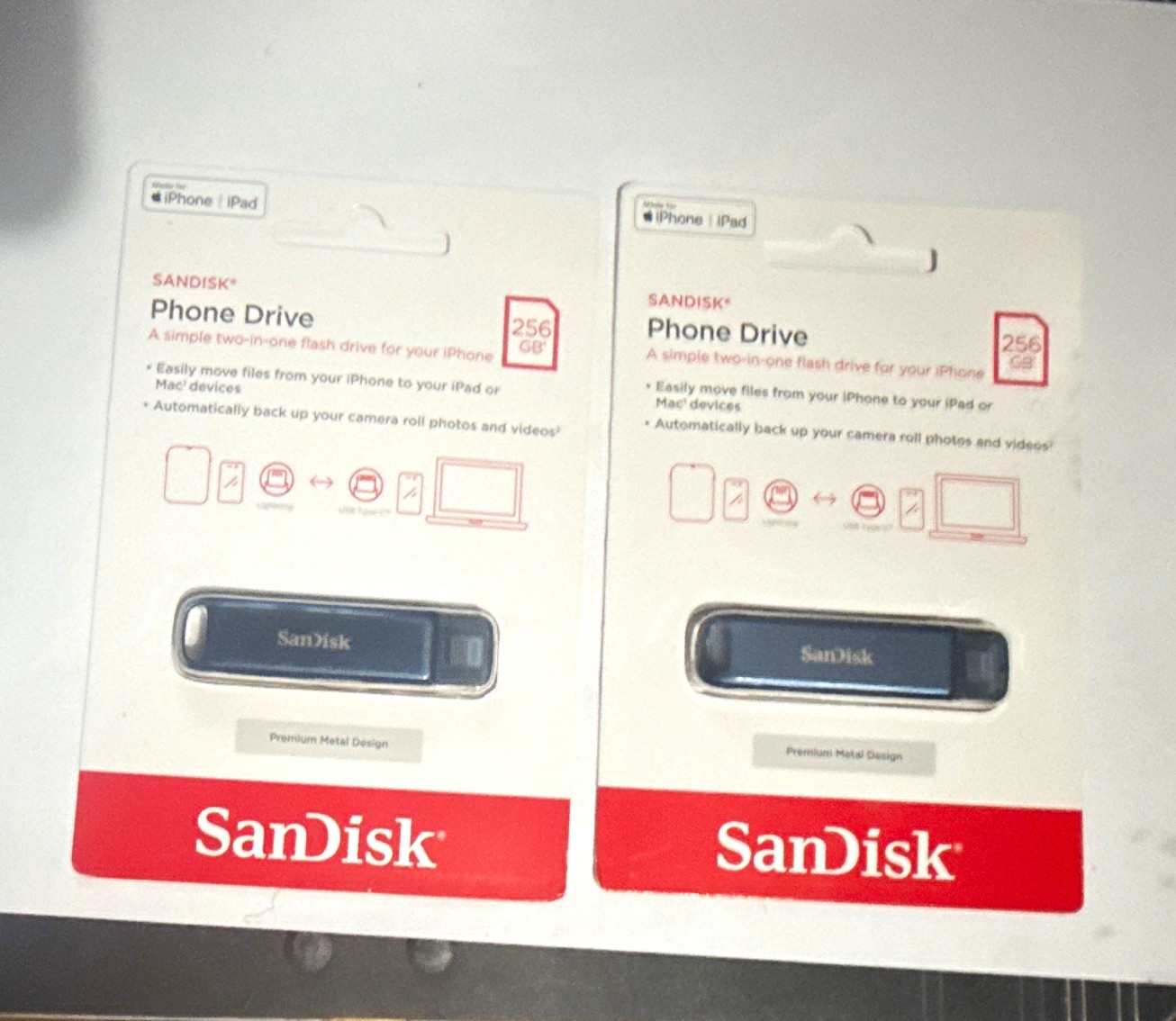 SanDisk iXpand 256GB Lightning USB Flash Drive for iPhone/iPad Black