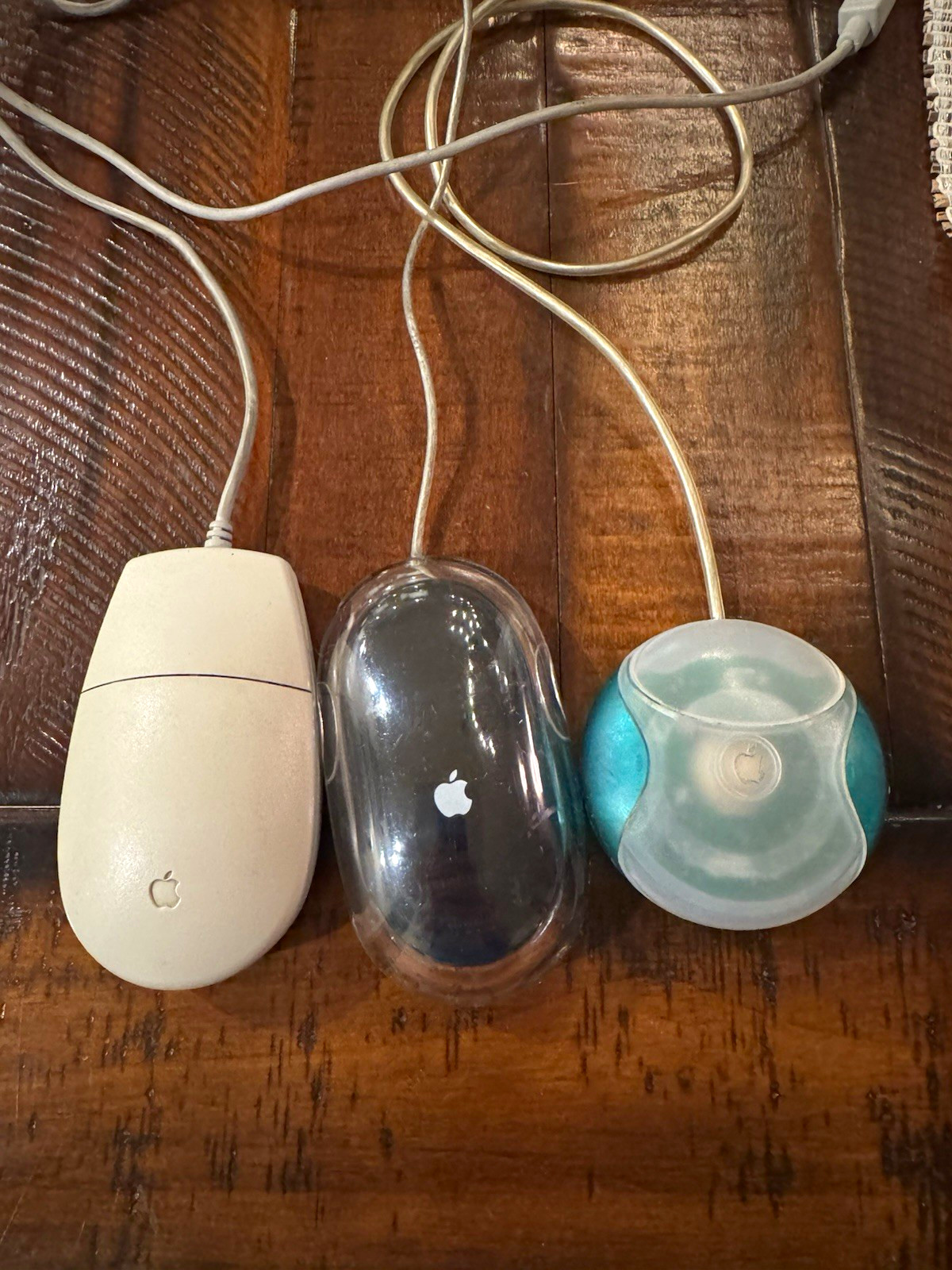 Apple Lot of 3 Vintage Wired USB Optical Standard Mice - White Black Blue