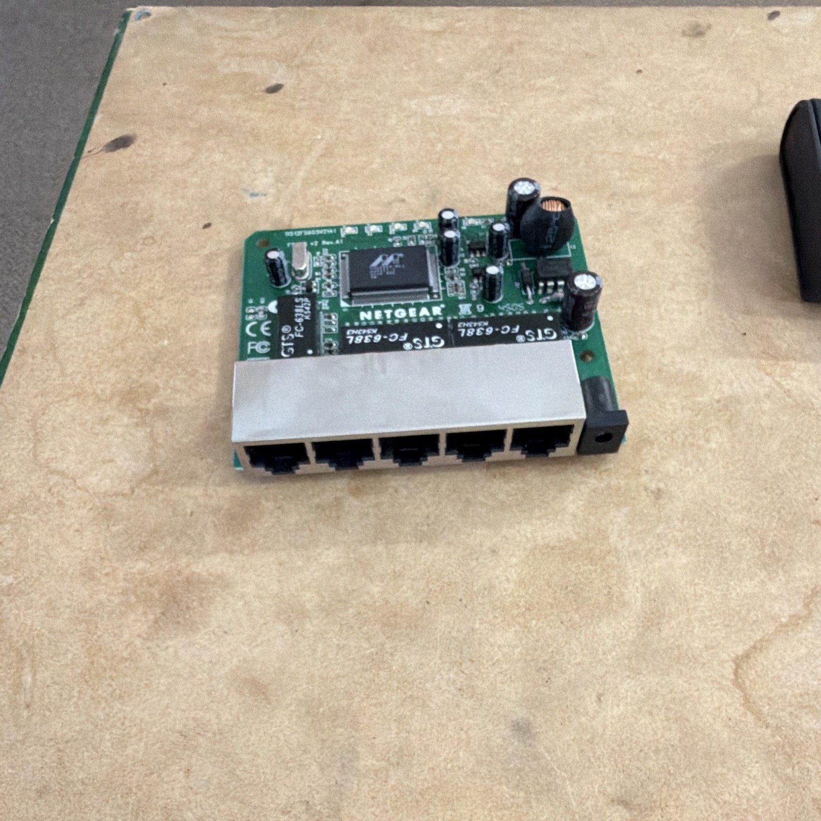 NETGEAR FS105 5-Port Ethernet Network Switch PCB Board Module