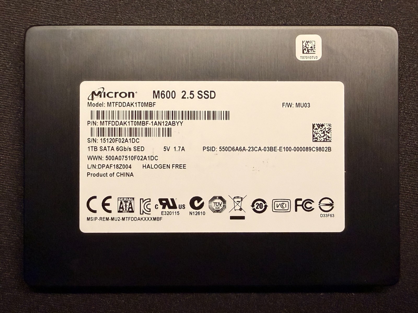 Micron M600 1 TB 2.5" SSD SATAIII 6Gb/s MTFDDAK1T0MBF-1AN12ABYY   DPAF18Z004