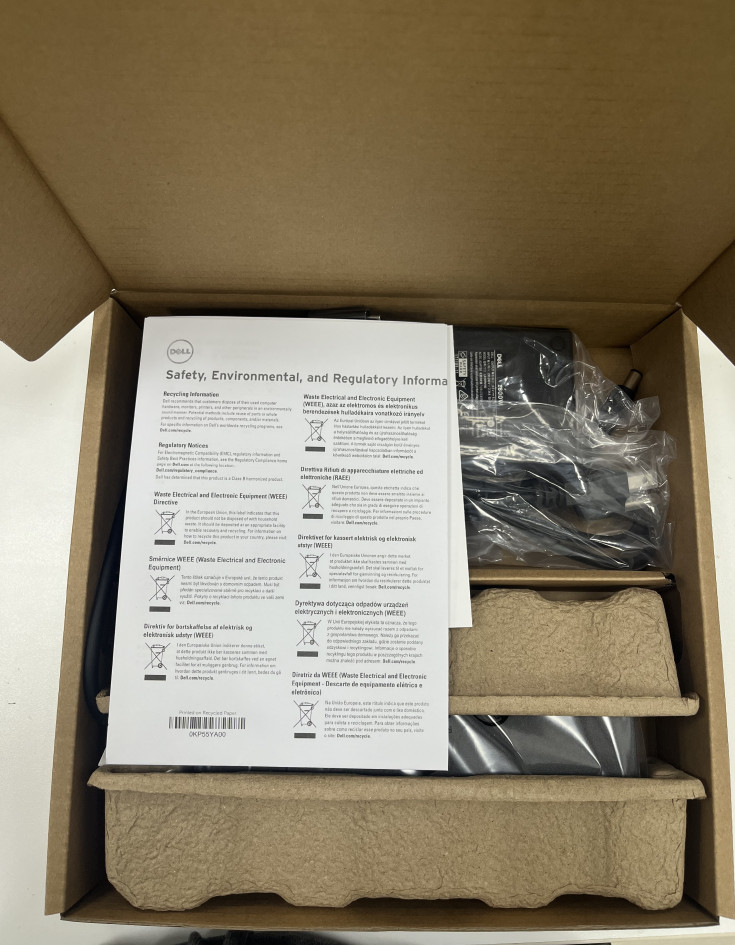 New Factory Sealed Dell Thunderbolt™ Dock WD22TB4 Docking Station+180W Adapter