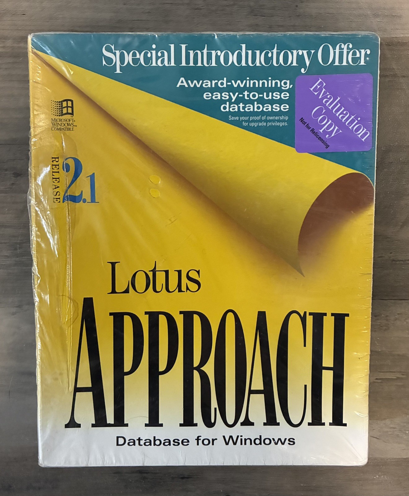Lotus Approach Database for Windows Release 2.1 Evaluation Copy Sealed