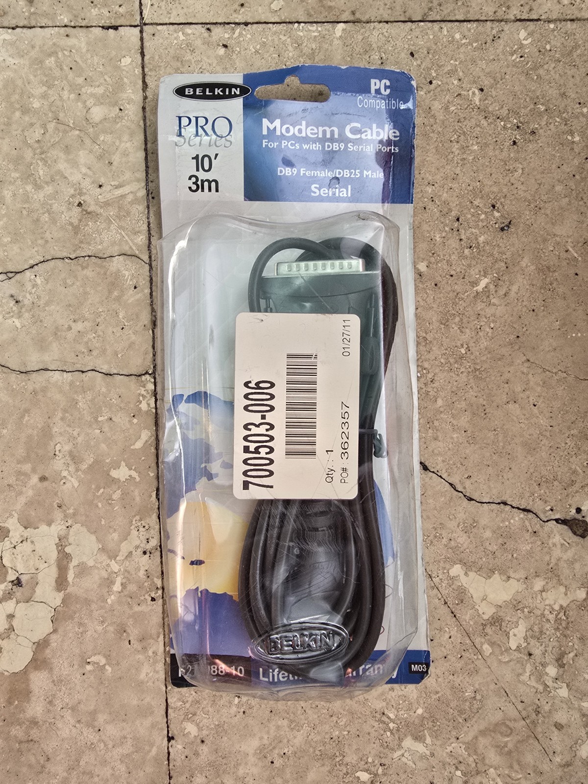 Belkin 10ft DB9pin Female~DB25 Male Straight Through RS232 Serial/Modem Cable